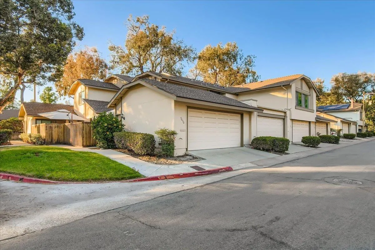 https://cdn.realtyfeed.com/cdn/127/250040655/a96b0e702e87aaaaaddb6e21fac49419.webp