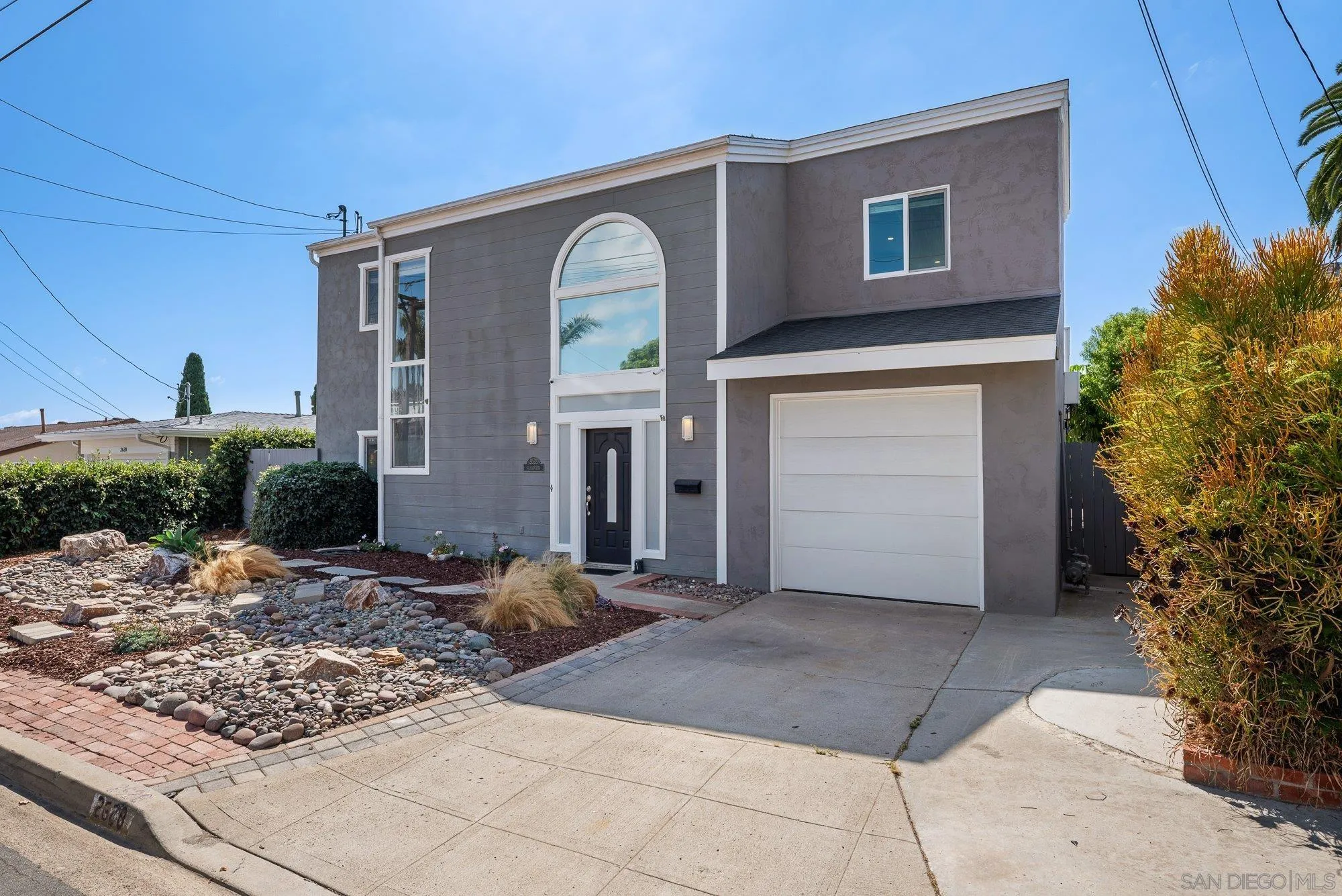 https://cdn.realtyfeed.com/cdn/127/250040656/8c62725c8af7d8a59a1185231d343dd5.webp
