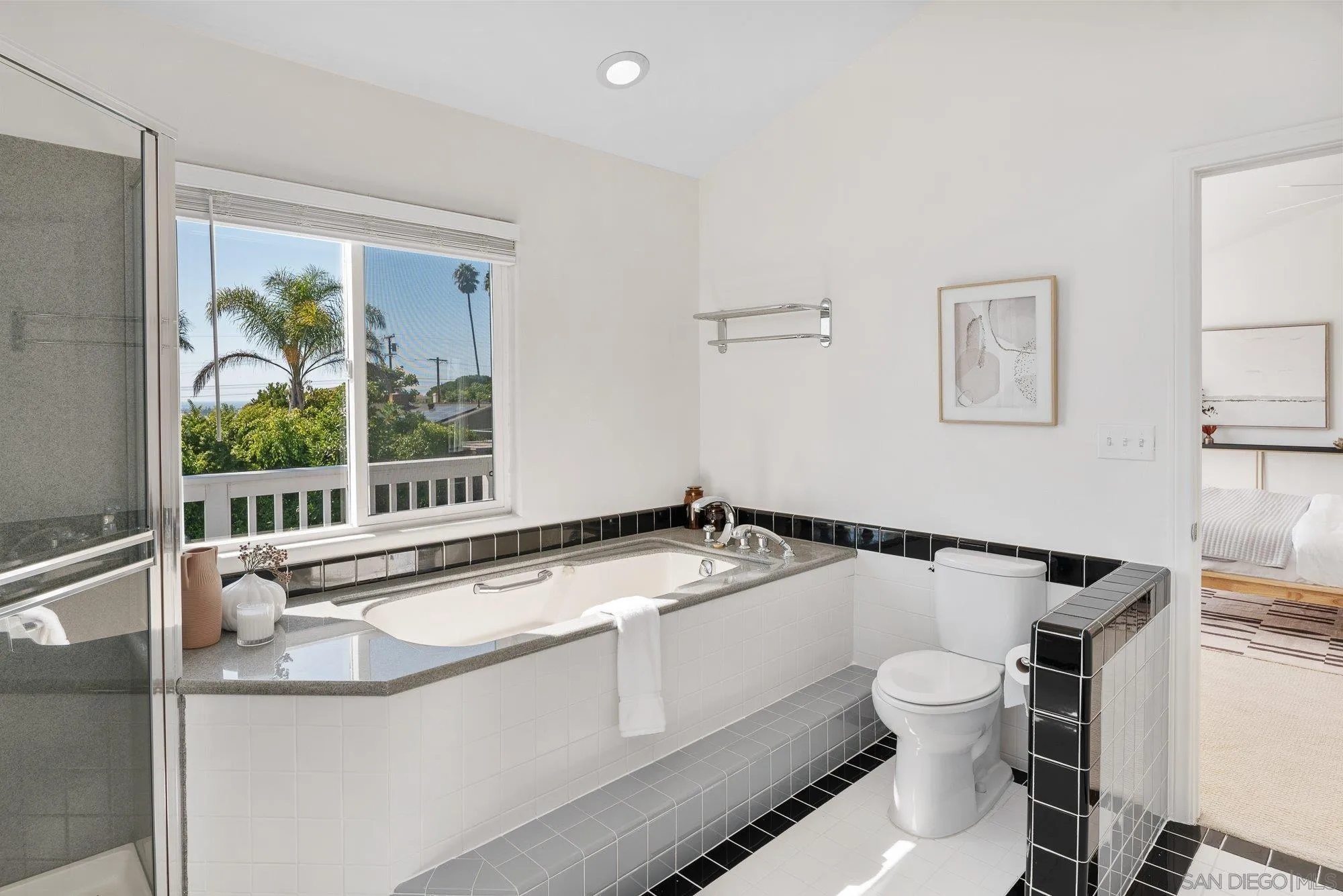 https://cdn.realtyfeed.com/cdn/127/250040656/b66f5fdae411e085236f12c8ee24525a.webp