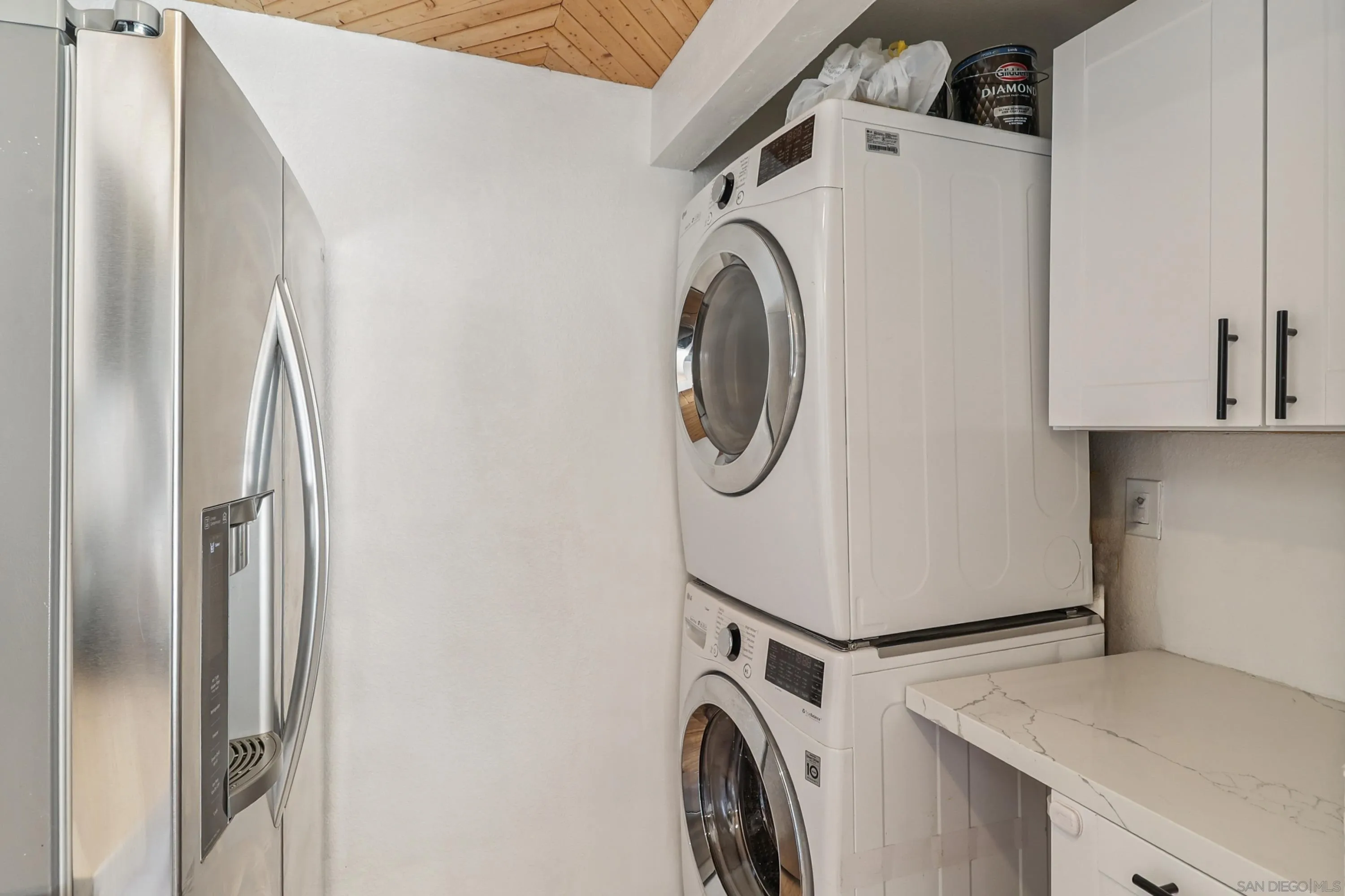 https://cdn.realtyfeed.com/cdn/127/250040661/58127c20ec0c1b09e3a91ef450b91c46.webp