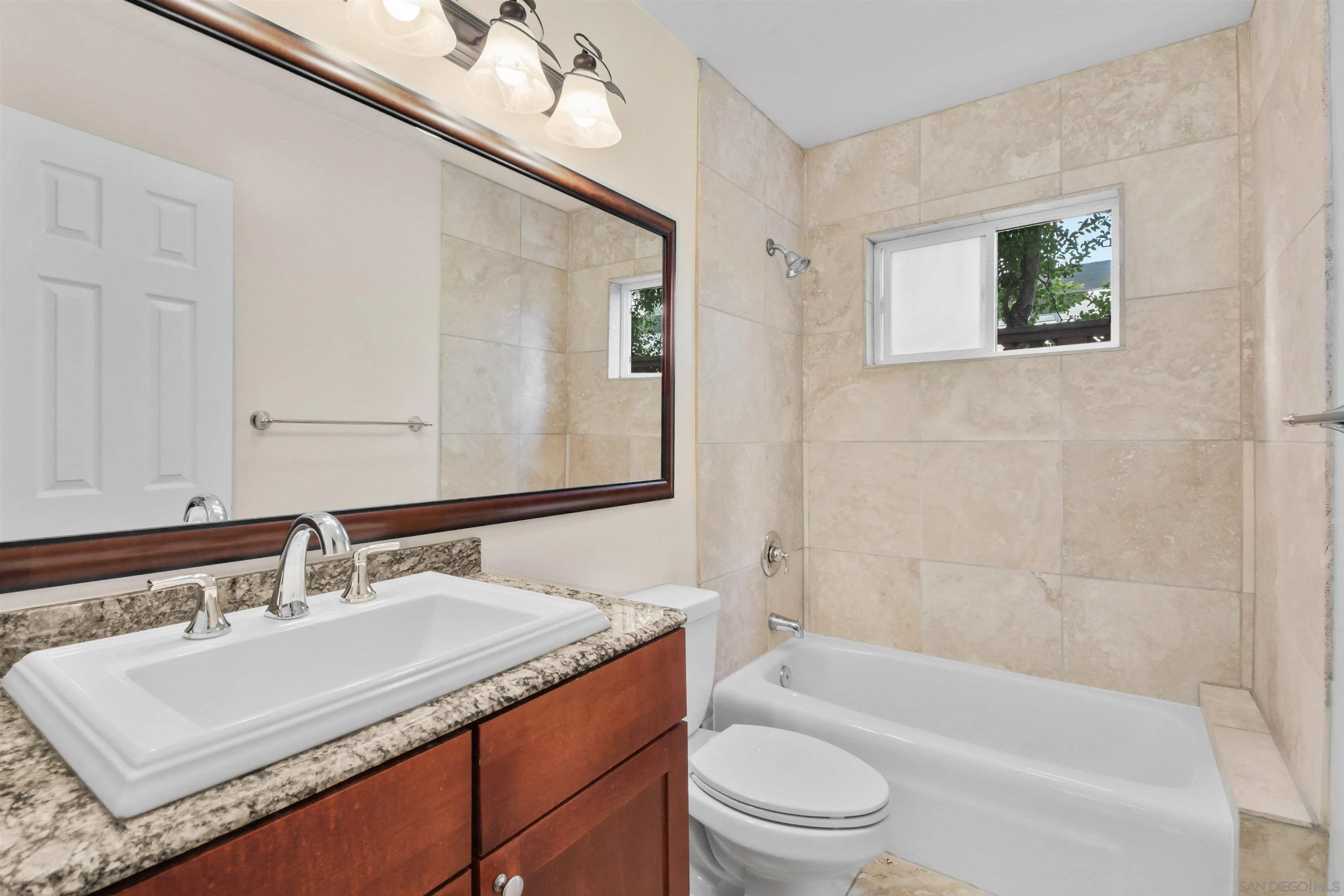 Photo #19: 250040664 Listing: Photo #19