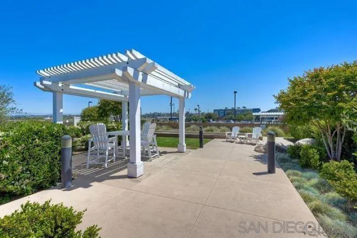 https://cdn.realtyfeed.com/cdn/127/250040666/23bc547ca3063fc317e09e7e0b1659d0.webp