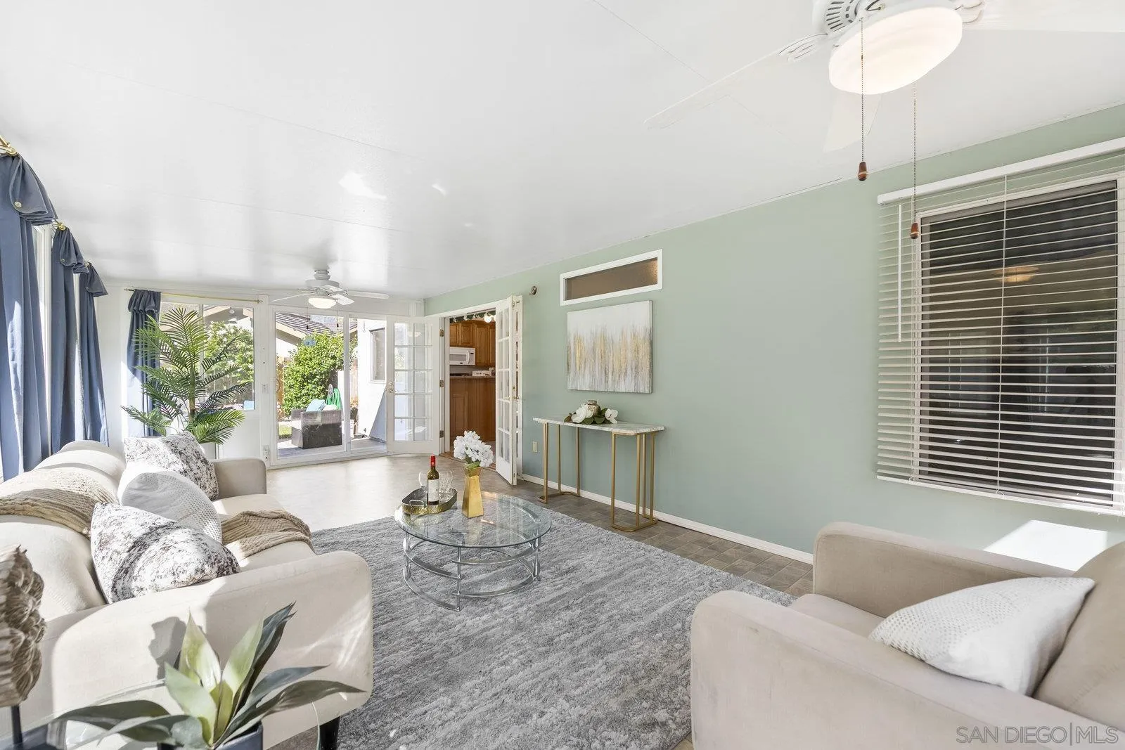 https://cdn.realtyfeed.com/cdn/127/250040673/0edb8dbc8fe986cd5efd23c80ffa6af6.webp