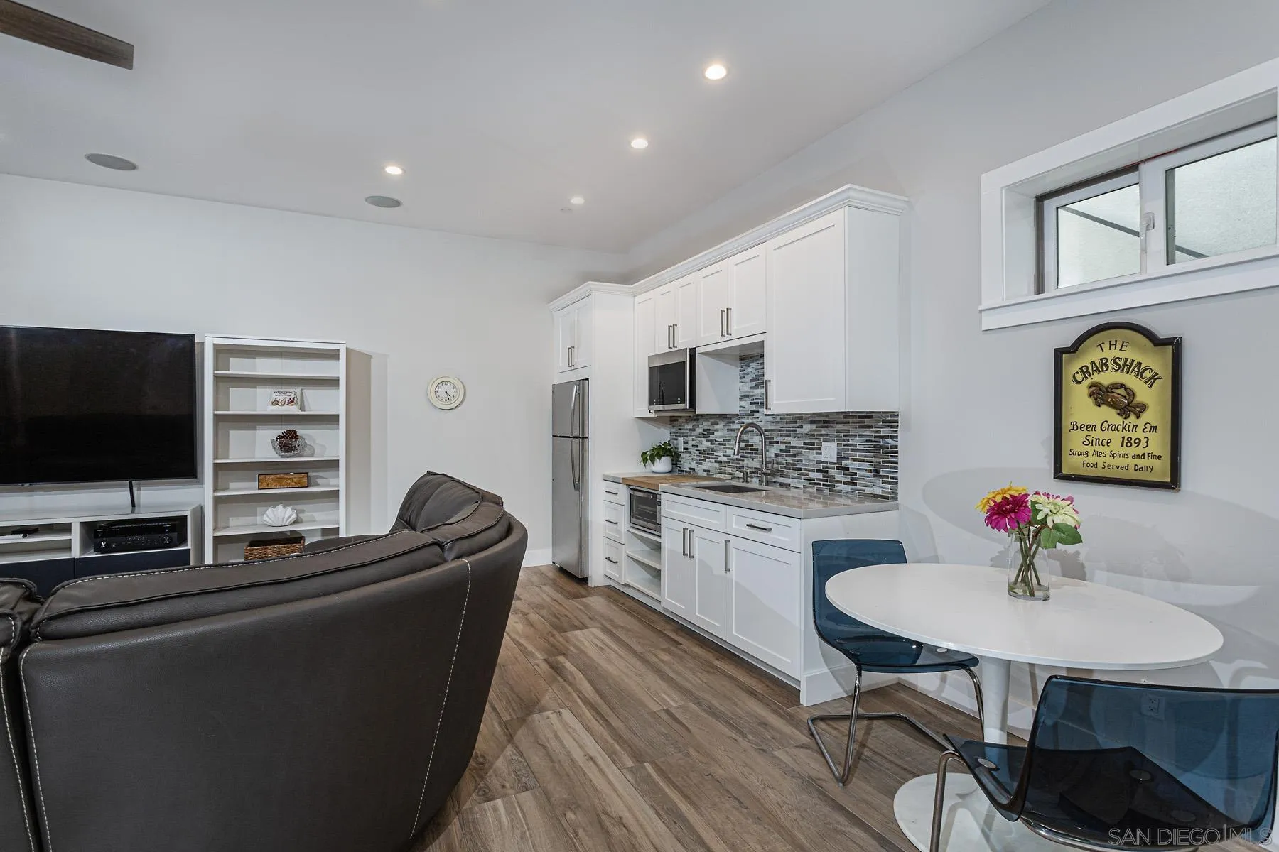 https://cdn.realtyfeed.com/cdn/127/250040674/b394dd2a2c5796c5deddbf4def0b871e.webp