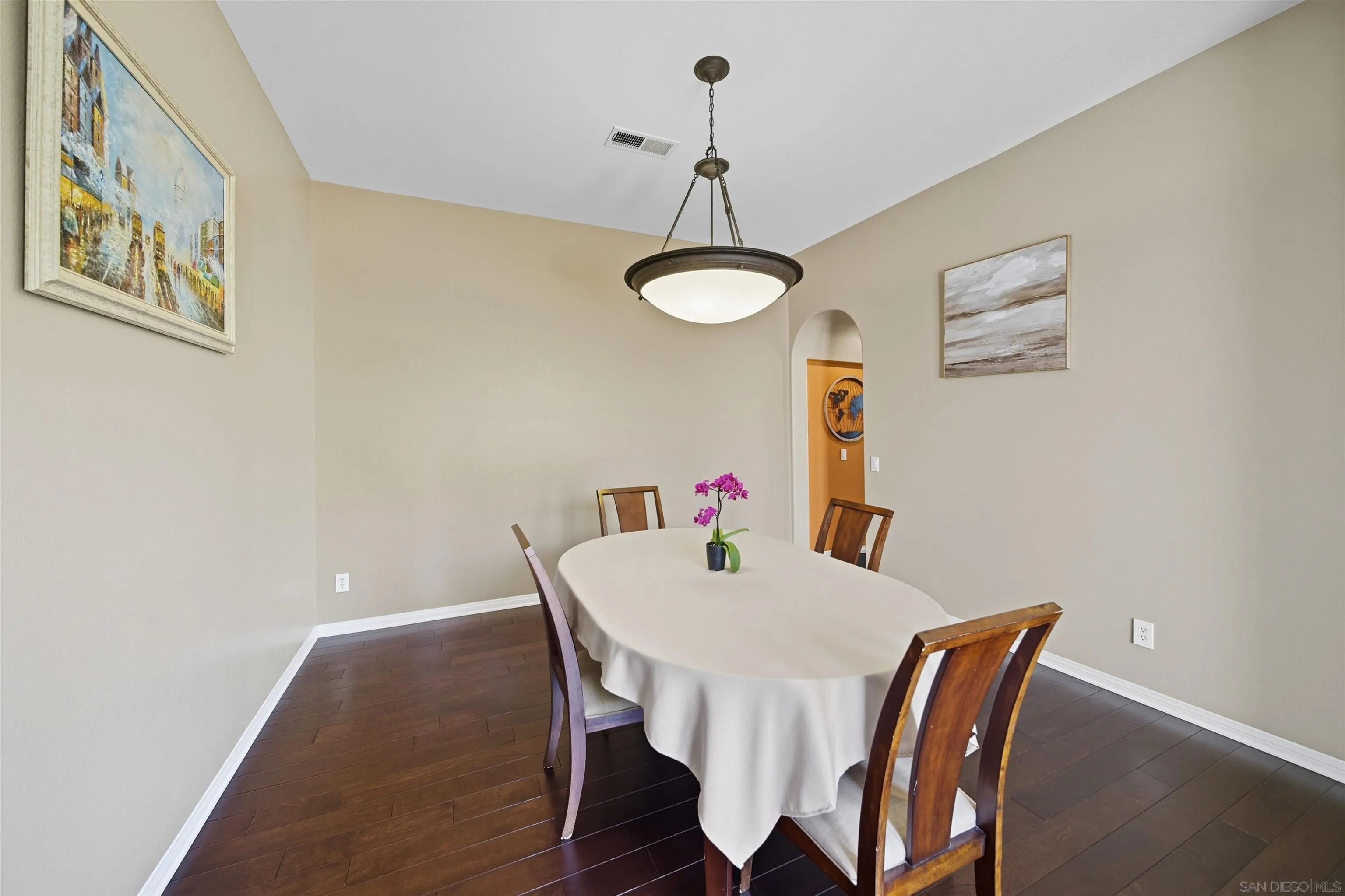 https://cdn.realtyfeed.com/cdn/127/250040679/088dbc97b68cf4512a8c8f2fdf9d31fb.webp