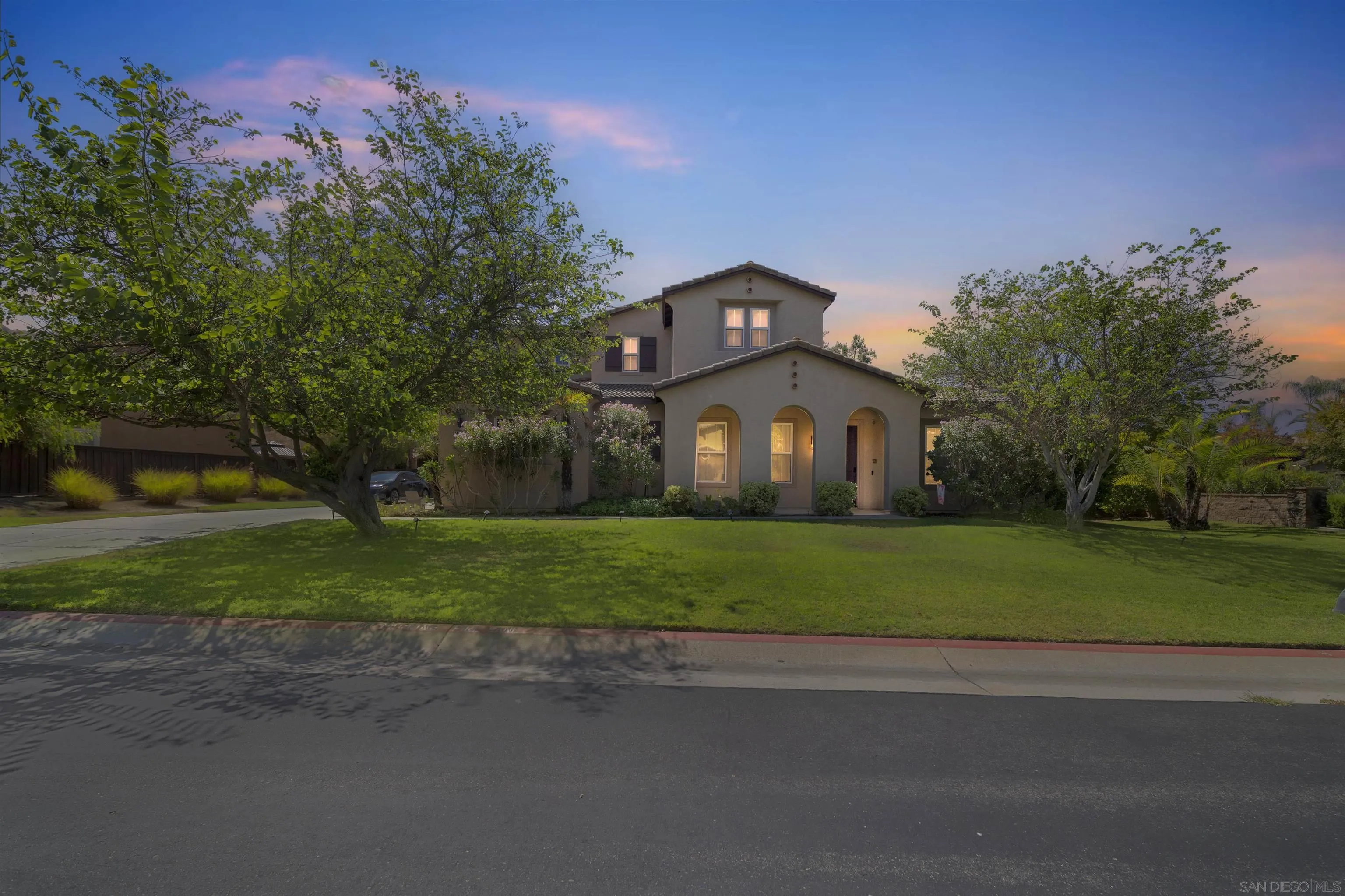 https://cdn.realtyfeed.com/cdn/127/250040679/731de245f9d081bf24d501c935b61ad5.webp