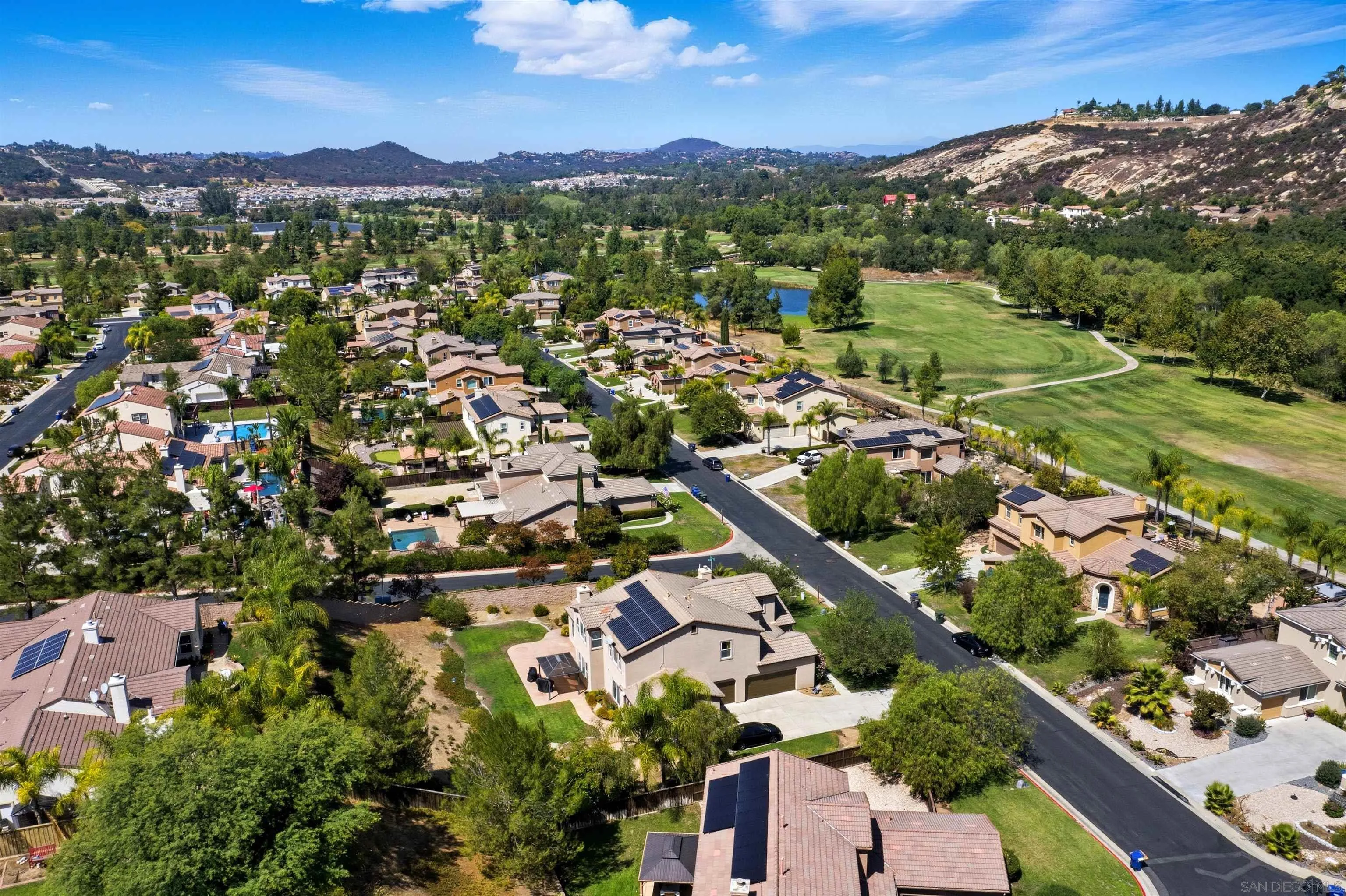 https://cdn.realtyfeed.com/cdn/127/250040679/e63ed1a7e2bc92e74cd56e0e7581bfba.webp