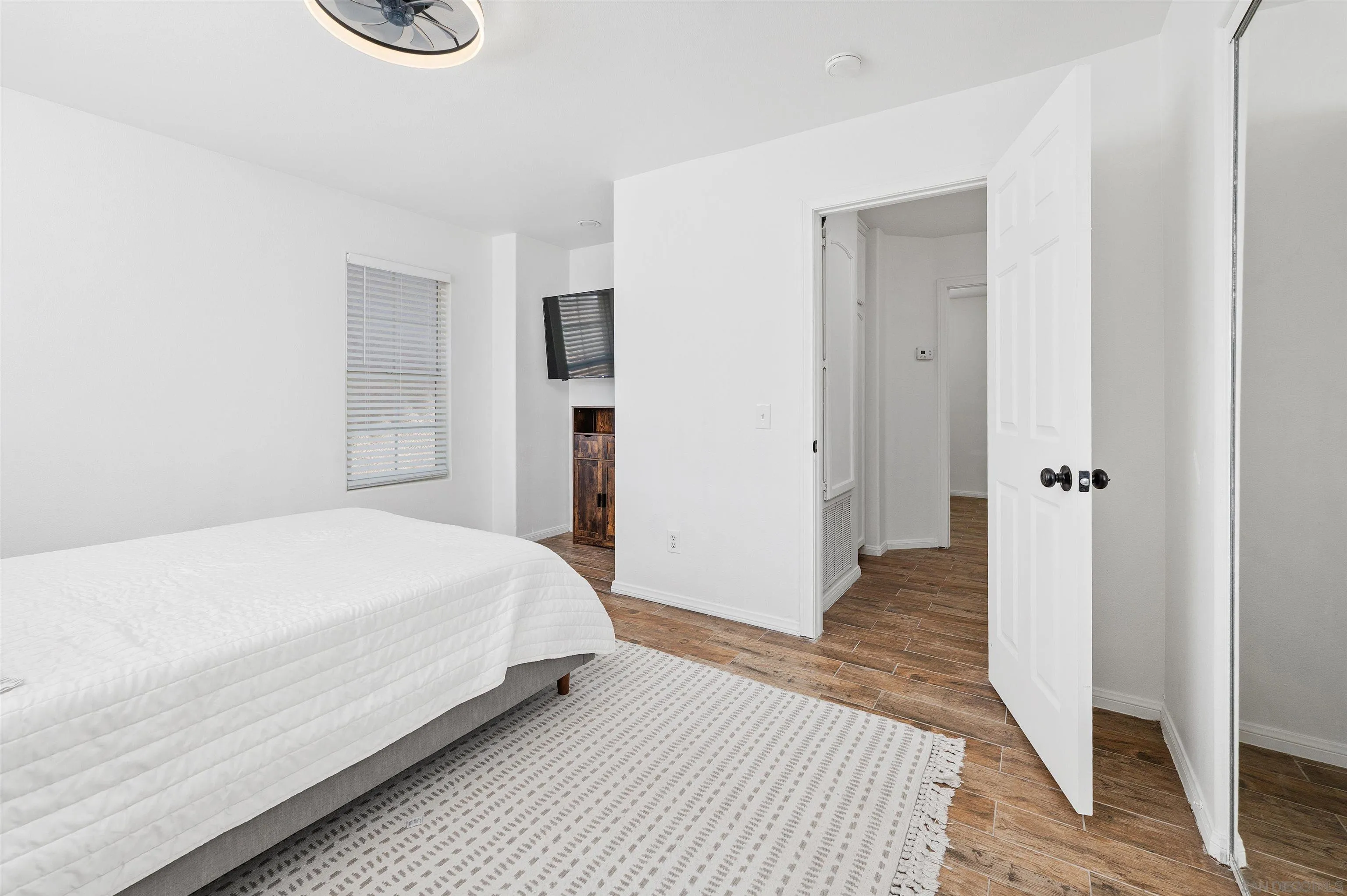 https://cdn.realtyfeed.com/cdn/127/250040683/5c4ceff64b41b2406e3d3a2dc452f674.webp