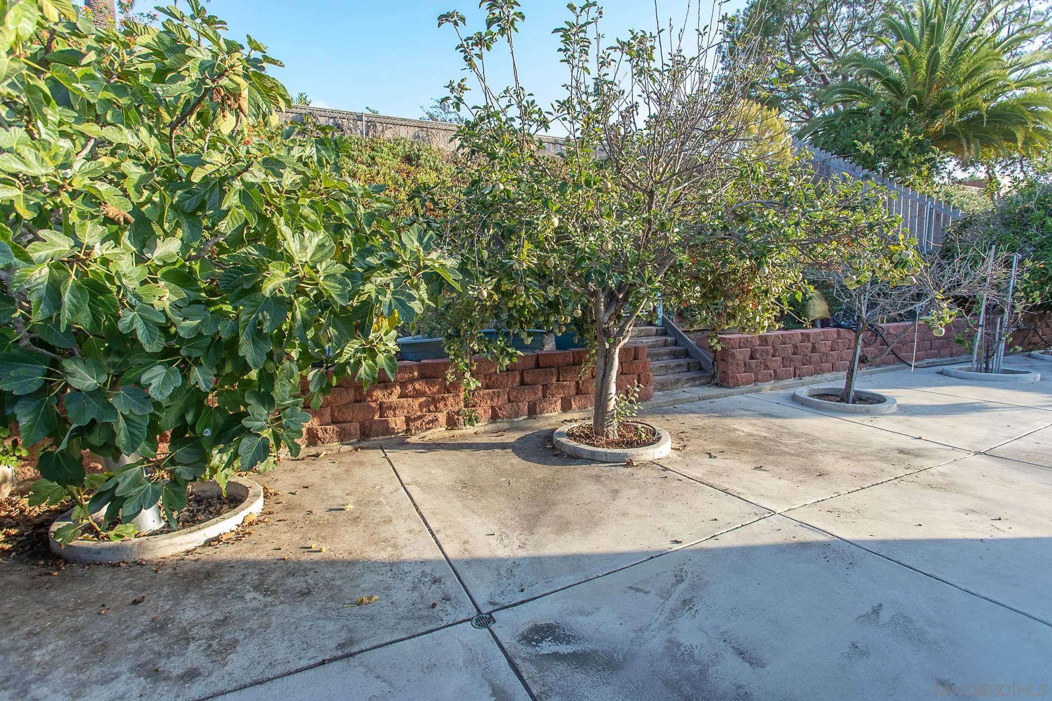 https://cdn.realtyfeed.com/cdn/127/250040686/8dcca1d2f5bdb49c9f7e3c3d5ebd0dbf.webp