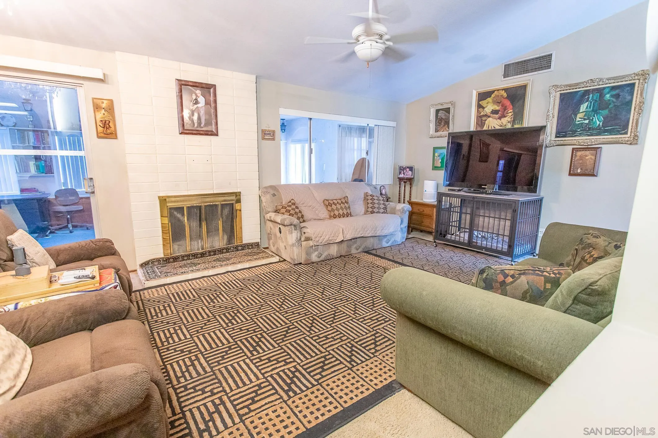 https://cdn.realtyfeed.com/cdn/127/250040686/fe79f73ff004080aca04fef8b005c9bd.webp