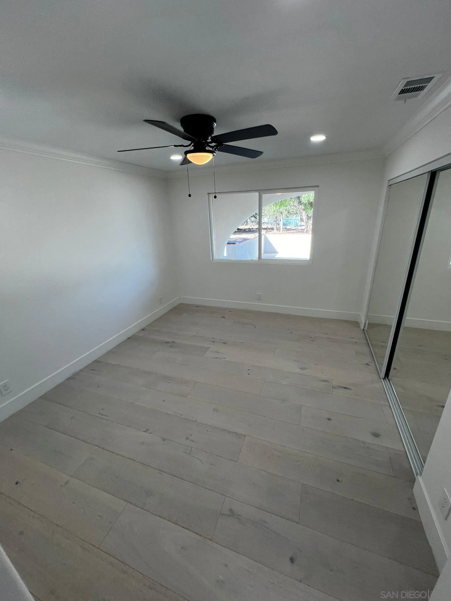https://cdn.realtyfeed.com/cdn/127/250040691/66db3cc250f4fde4c3e0bf9f0b6e2af4.webp