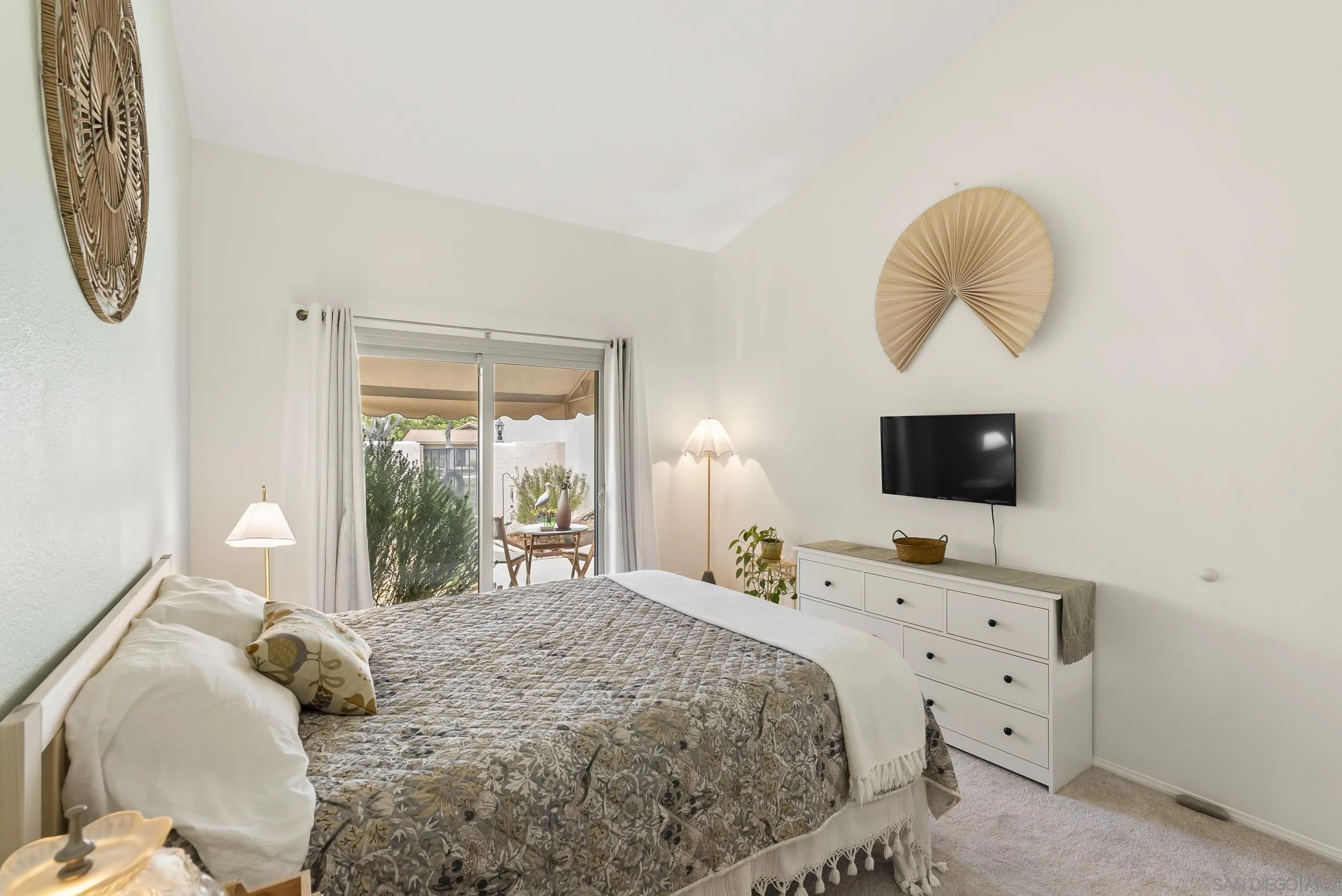 https://cdn.realtyfeed.com/cdn/127/250040692/2150880c935f2b1ca47da3e3866306c0.webp