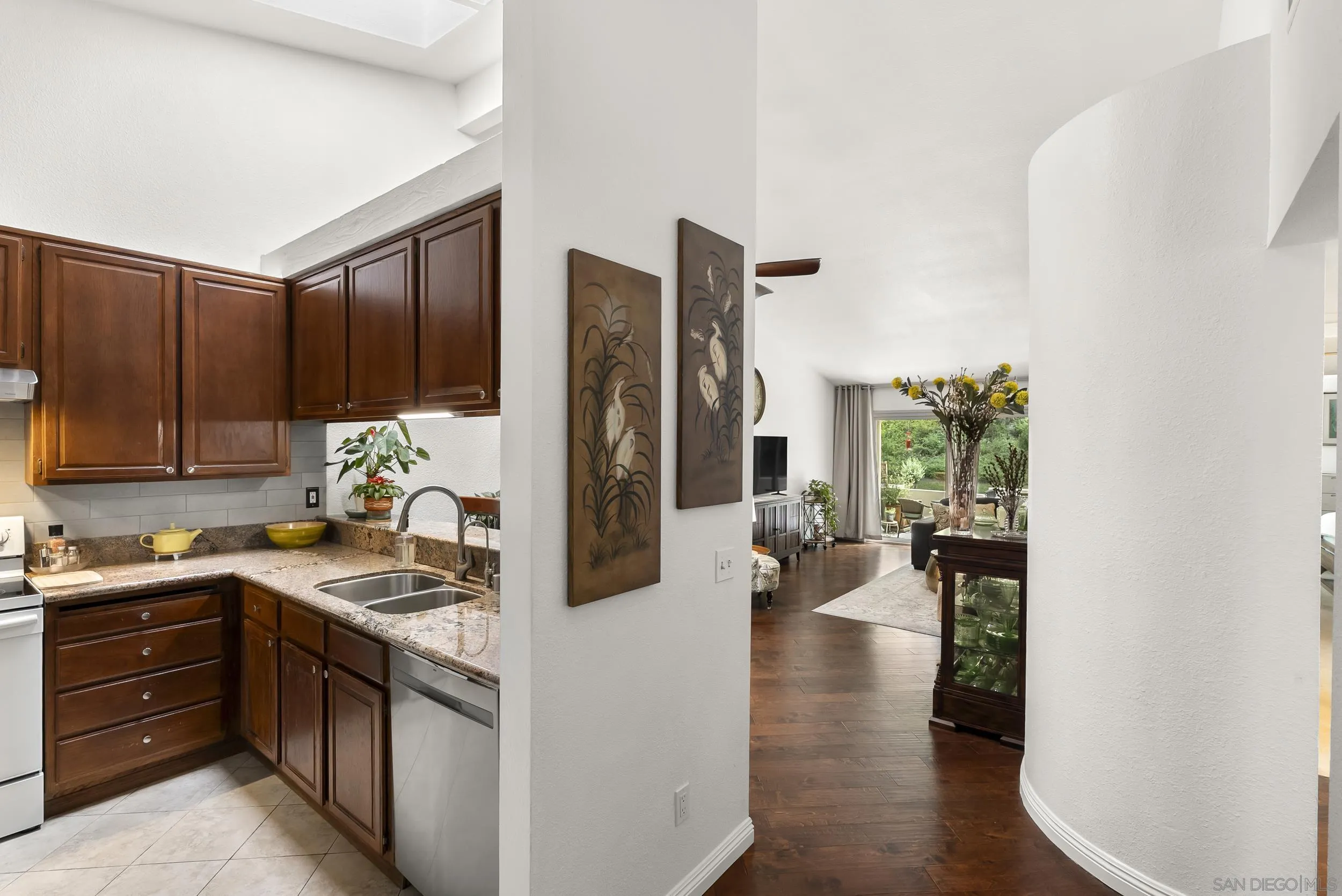 https://cdn.realtyfeed.com/cdn/127/250040692/b5c1eb1a62b6897e4ec1b6505cb81d42.webp