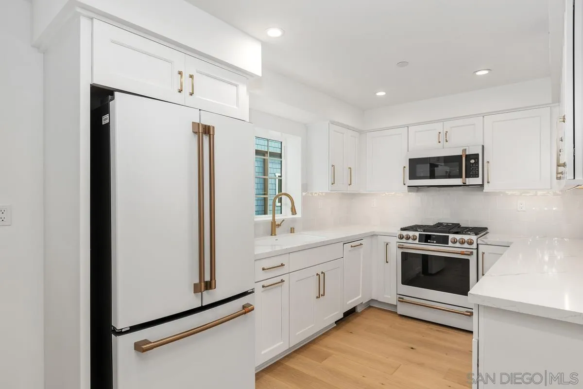 Photo #5: 250040694 Listing 