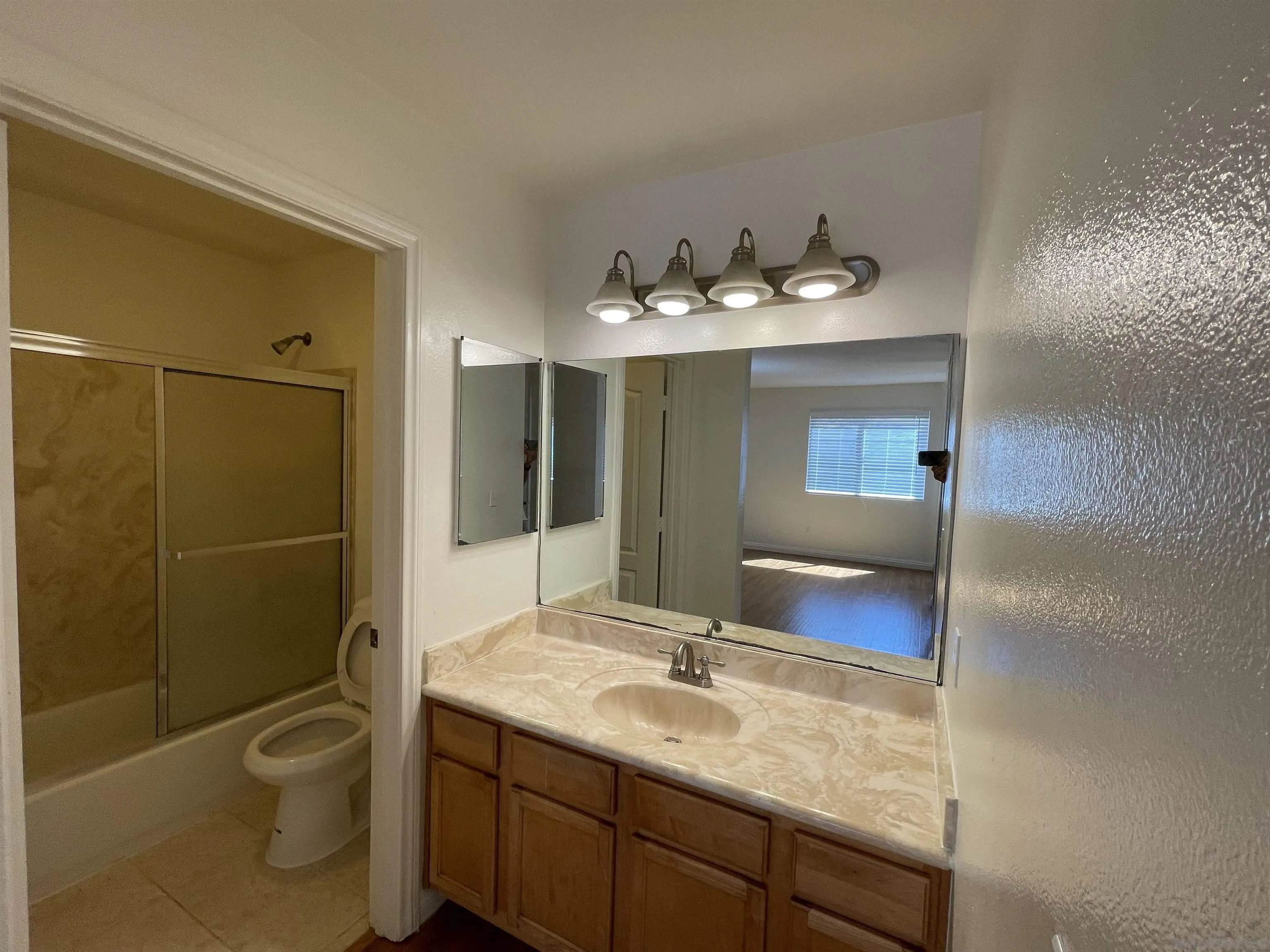Photo #4: 250040696 Listing 