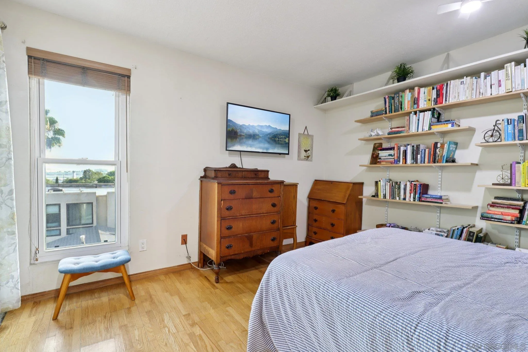 https://cdn.realtyfeed.com/cdn/127/250040697/99ce5aef4c3ee6655e668e3b0d9a0142.webp