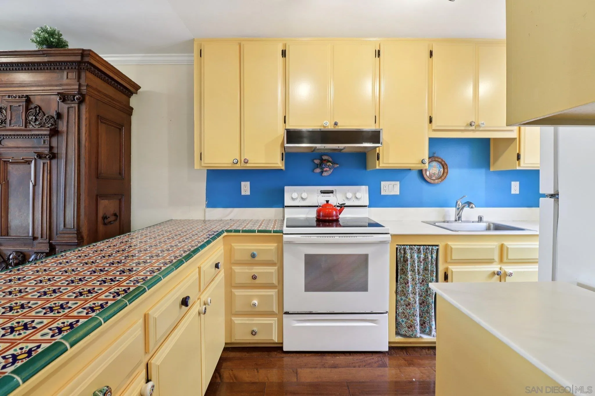 https://cdn.realtyfeed.com/cdn/127/250040697/b8efd9c49543aaa0f081a9c58fc700e9.webp