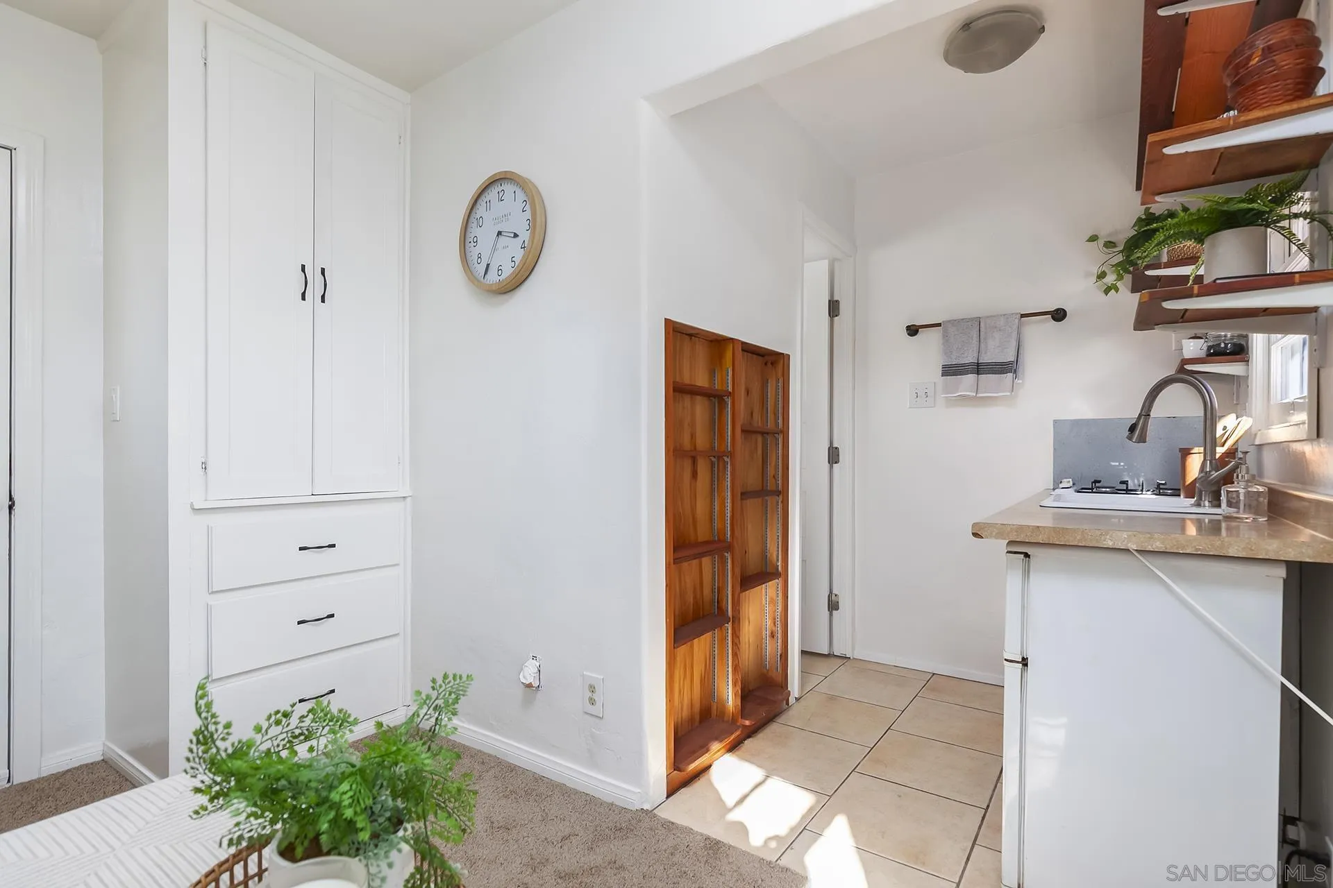 https://cdn.realtyfeed.com/cdn/127/250040698/4a1cb0e6901e6e7d1ee377b0d3d0c6a5.webp