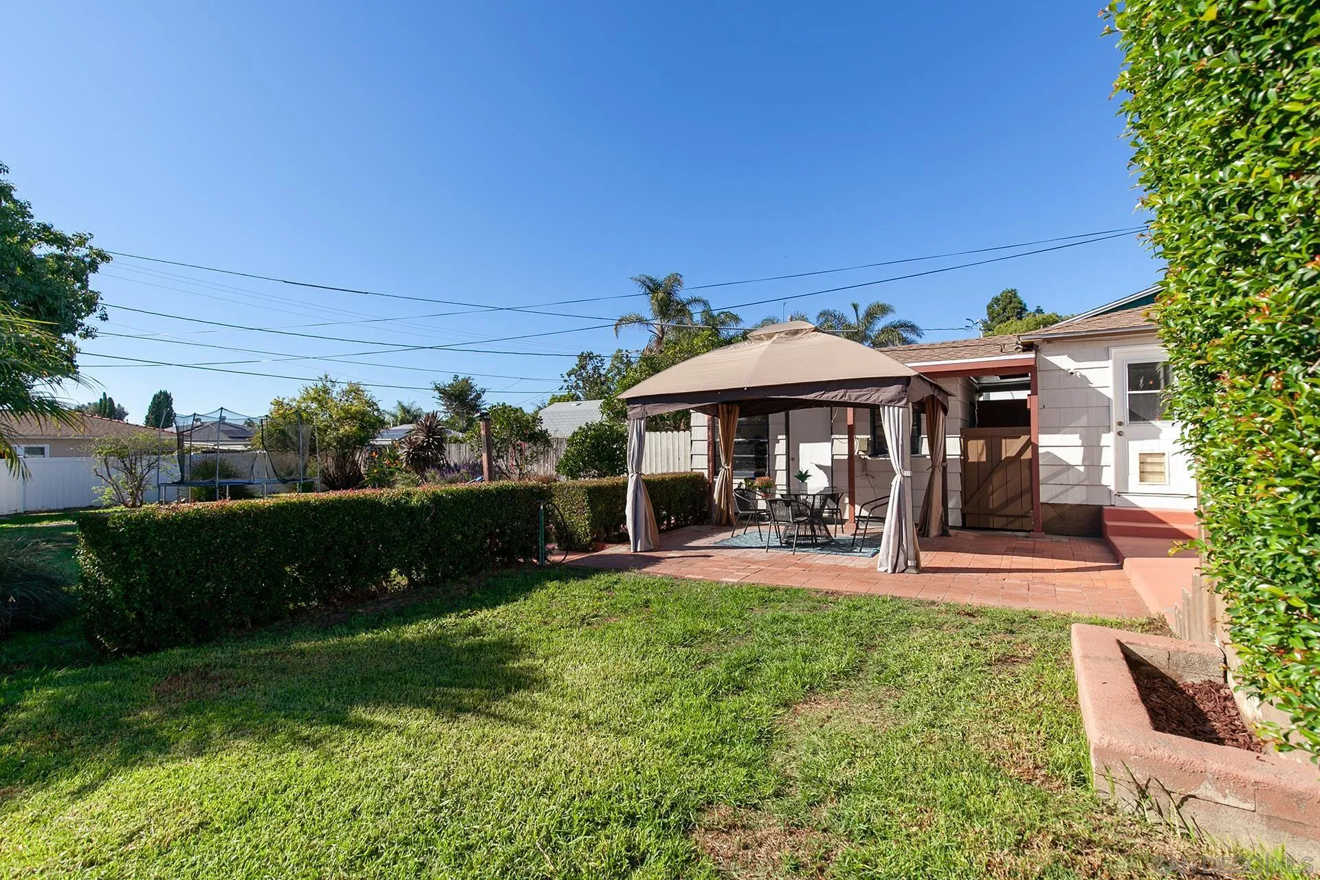 https://cdn.realtyfeed.com/cdn/127/250040698/c2f7568df72874af6e2d1263e98b8b98.webp