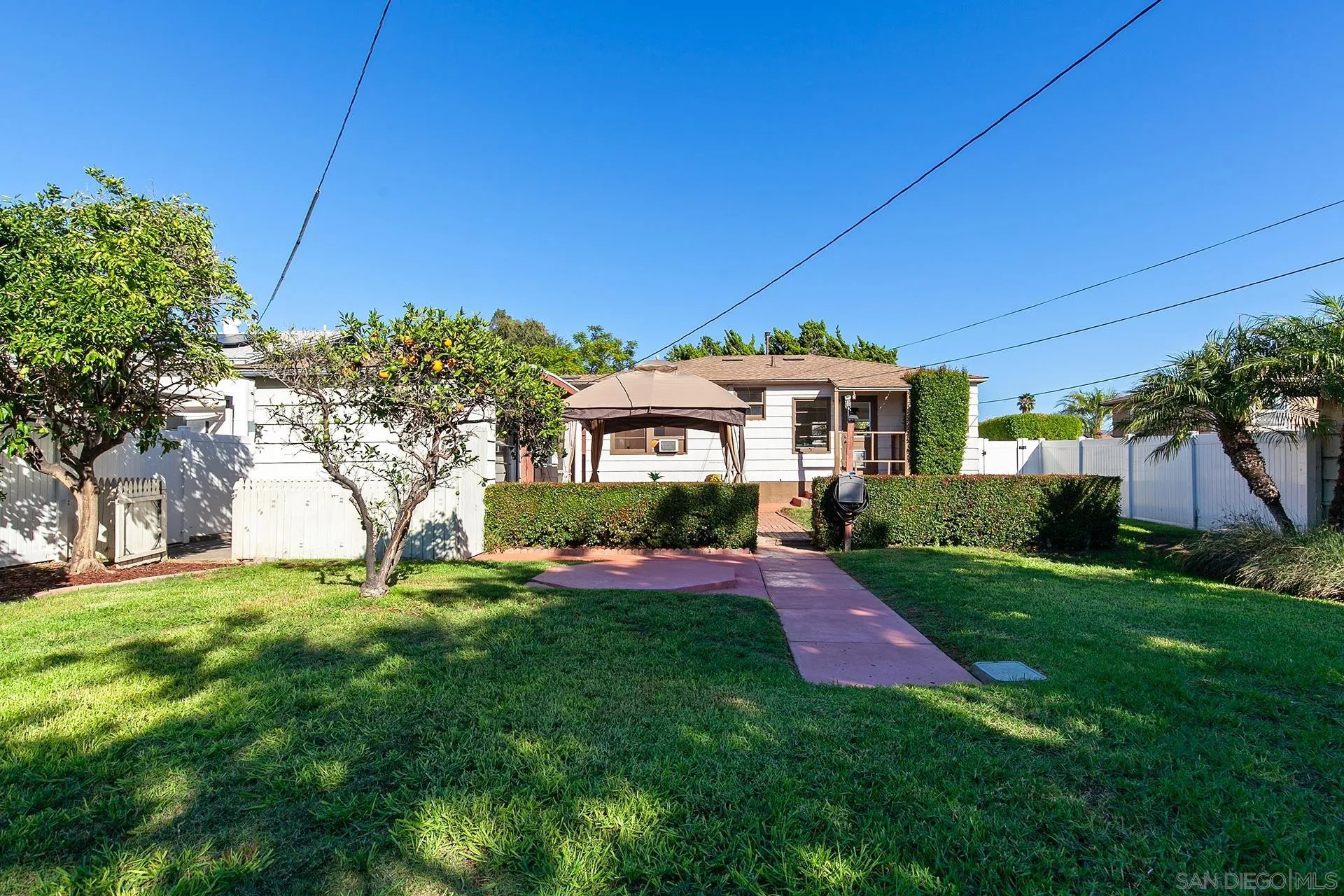 https://cdn.realtyfeed.com/cdn/127/250040698/d45c9f2765ee696bfa79722152b186f3.webp