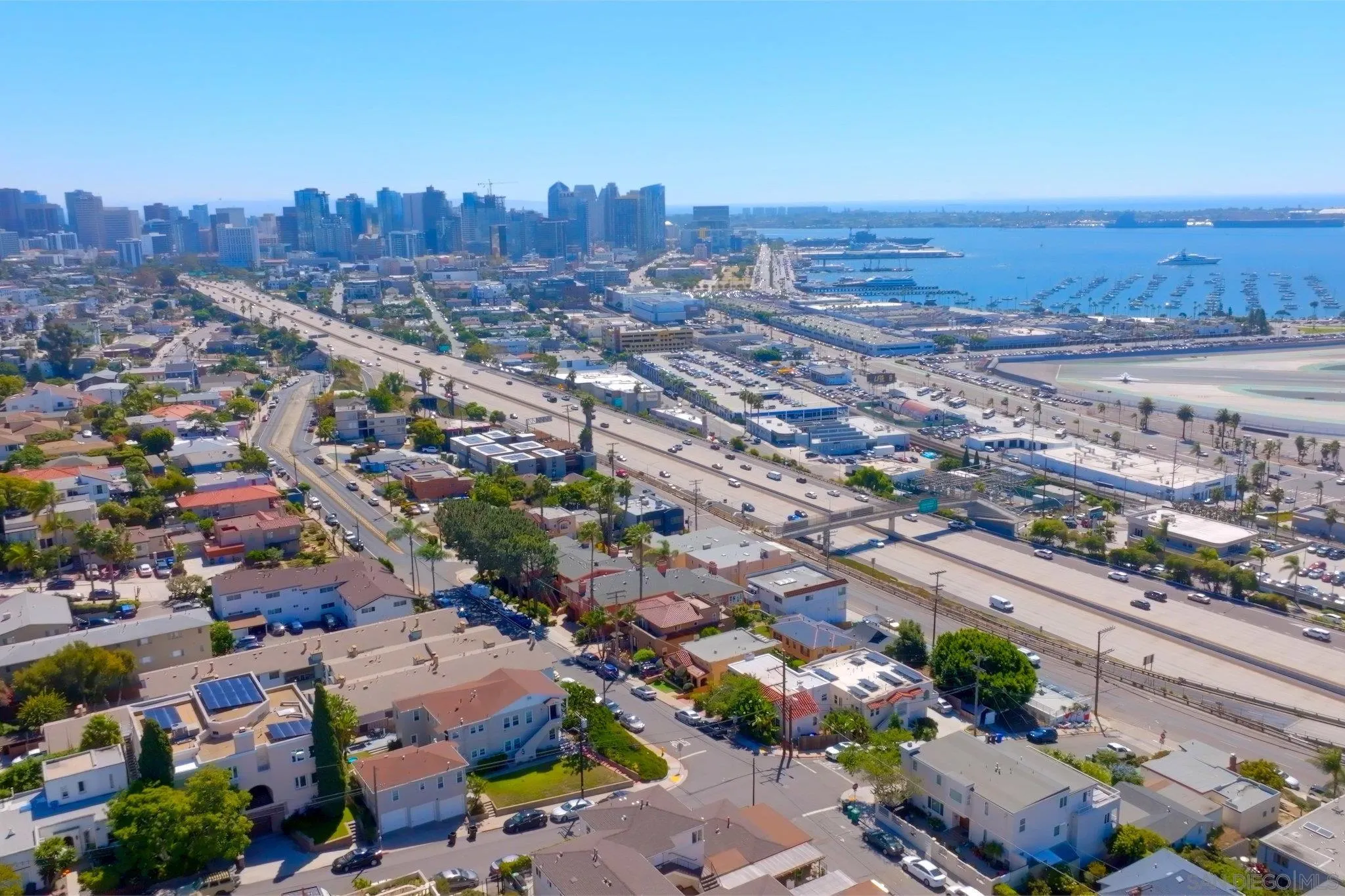 https://cdn.realtyfeed.com/cdn/127/250040700/5f1aacb78fc12b6ca50ea127dc12ea11.webp