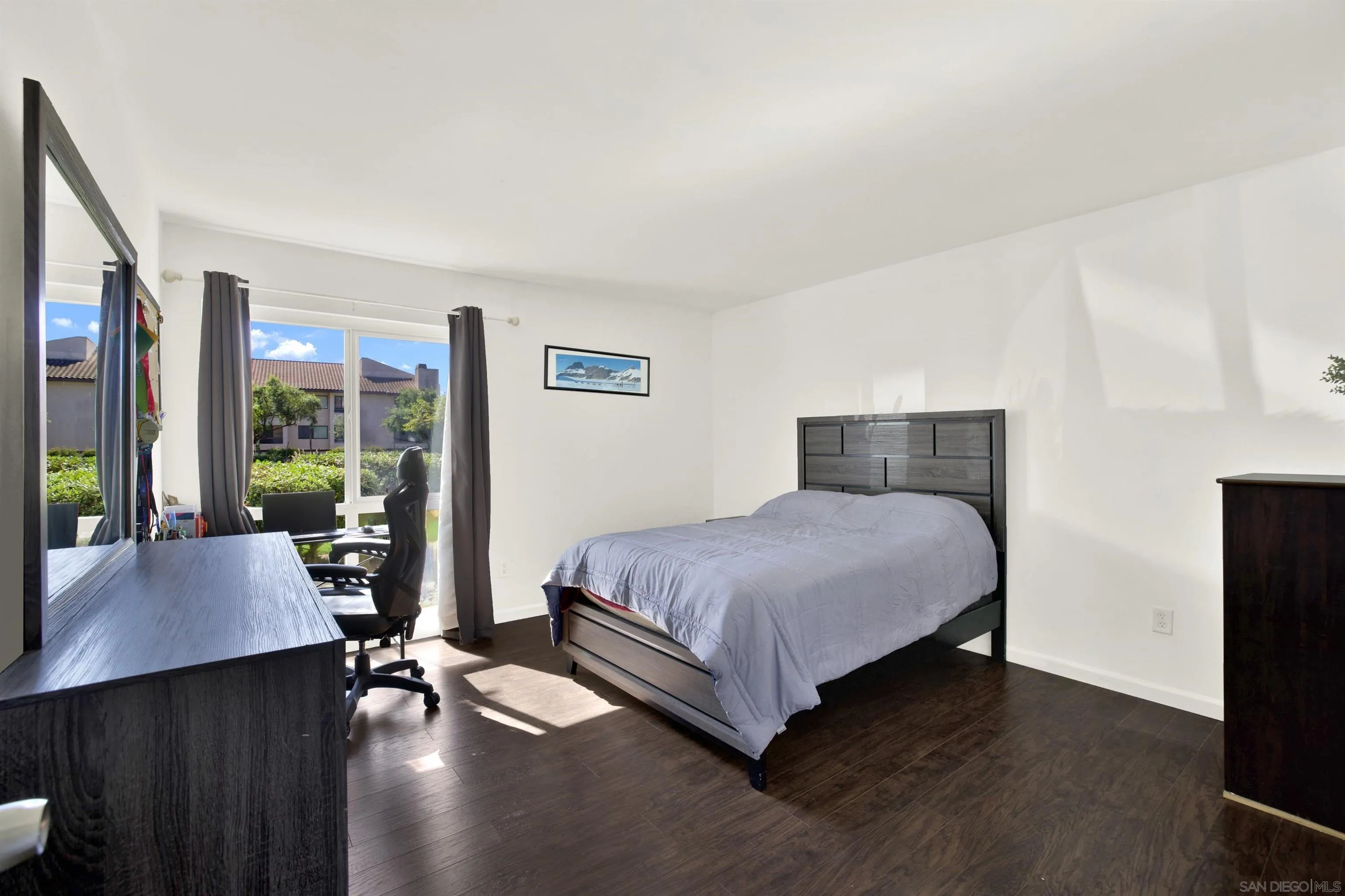 https://cdn.realtyfeed.com/cdn/127/250040702/16c77d70342570631b2d83ad8b42b999.webp