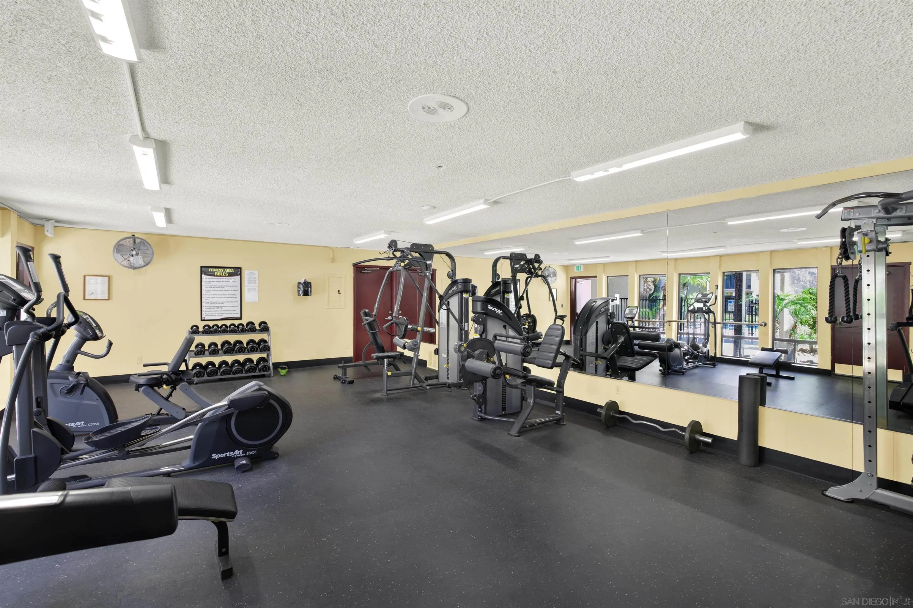 https://cdn.realtyfeed.com/cdn/127/250040702/f38c0e3e6ab8b95e1bdb1c099a01e32d.webp