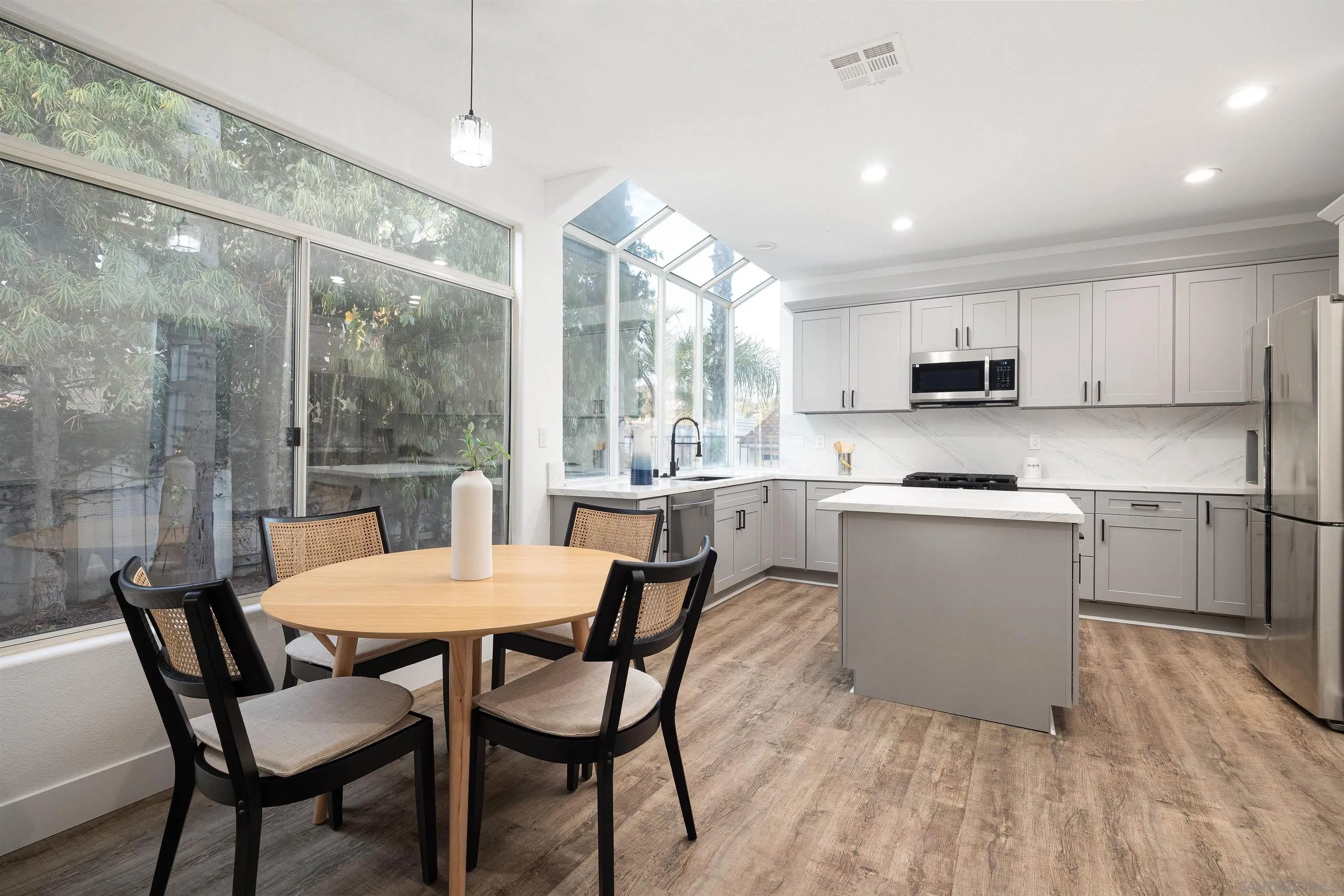 https://cdn.realtyfeed.com/cdn/127/250040703/39996f157c528d859c39c279a28ab4cc.webp