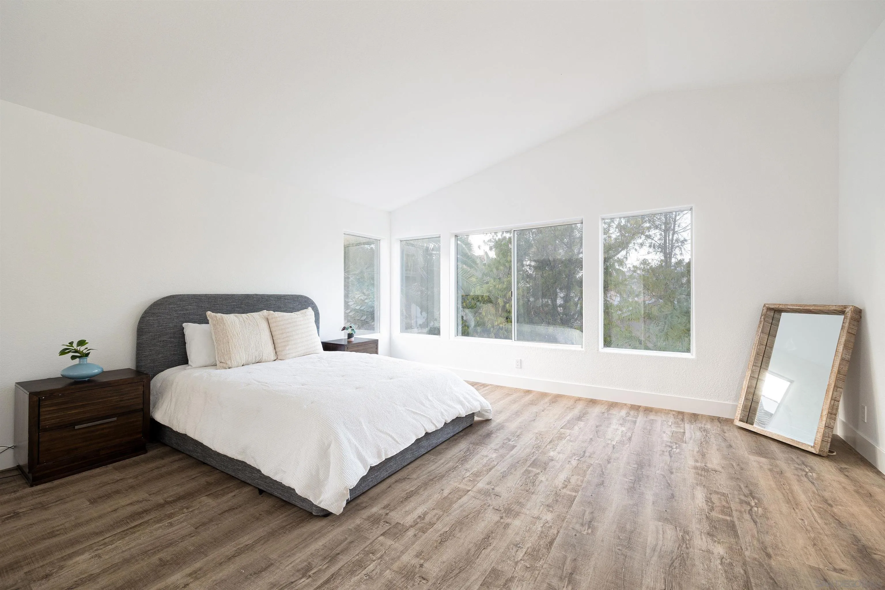 https://cdn.realtyfeed.com/cdn/127/250040703/aacaadffd4fdf5507e73d45e6b2b641b.webp