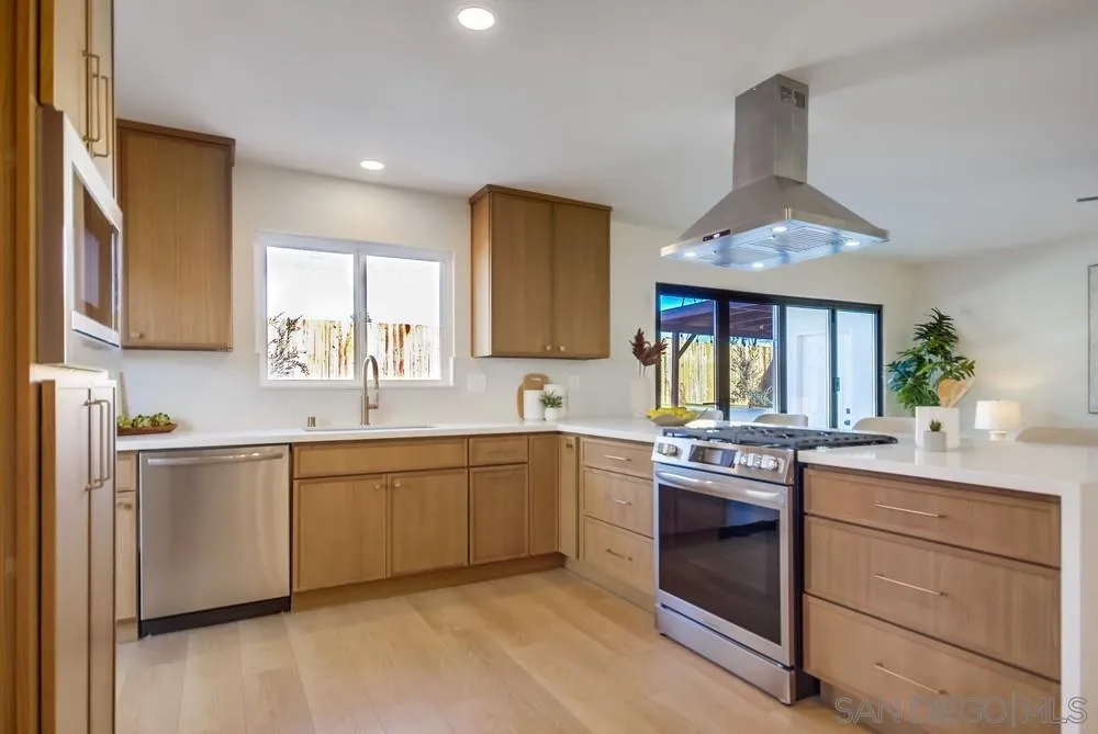 https://cdn.realtyfeed.com/cdn/127/250040705/ae63f16e1261f55dbb2afa9e2c33e037.webp