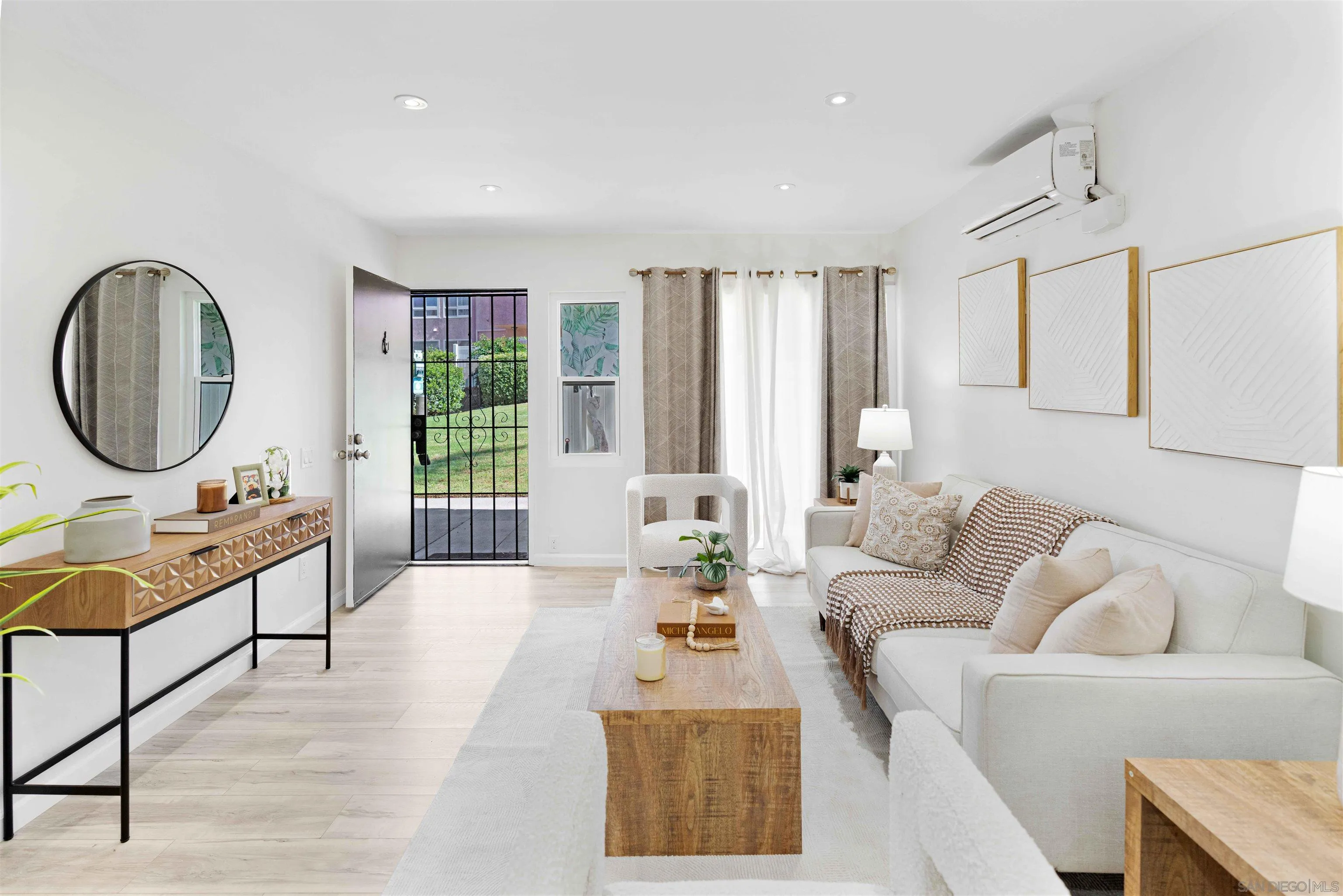 https://cdn.realtyfeed.com/cdn/127/250040708/d5e9779abc11703a749a04d82c073cf0.webp