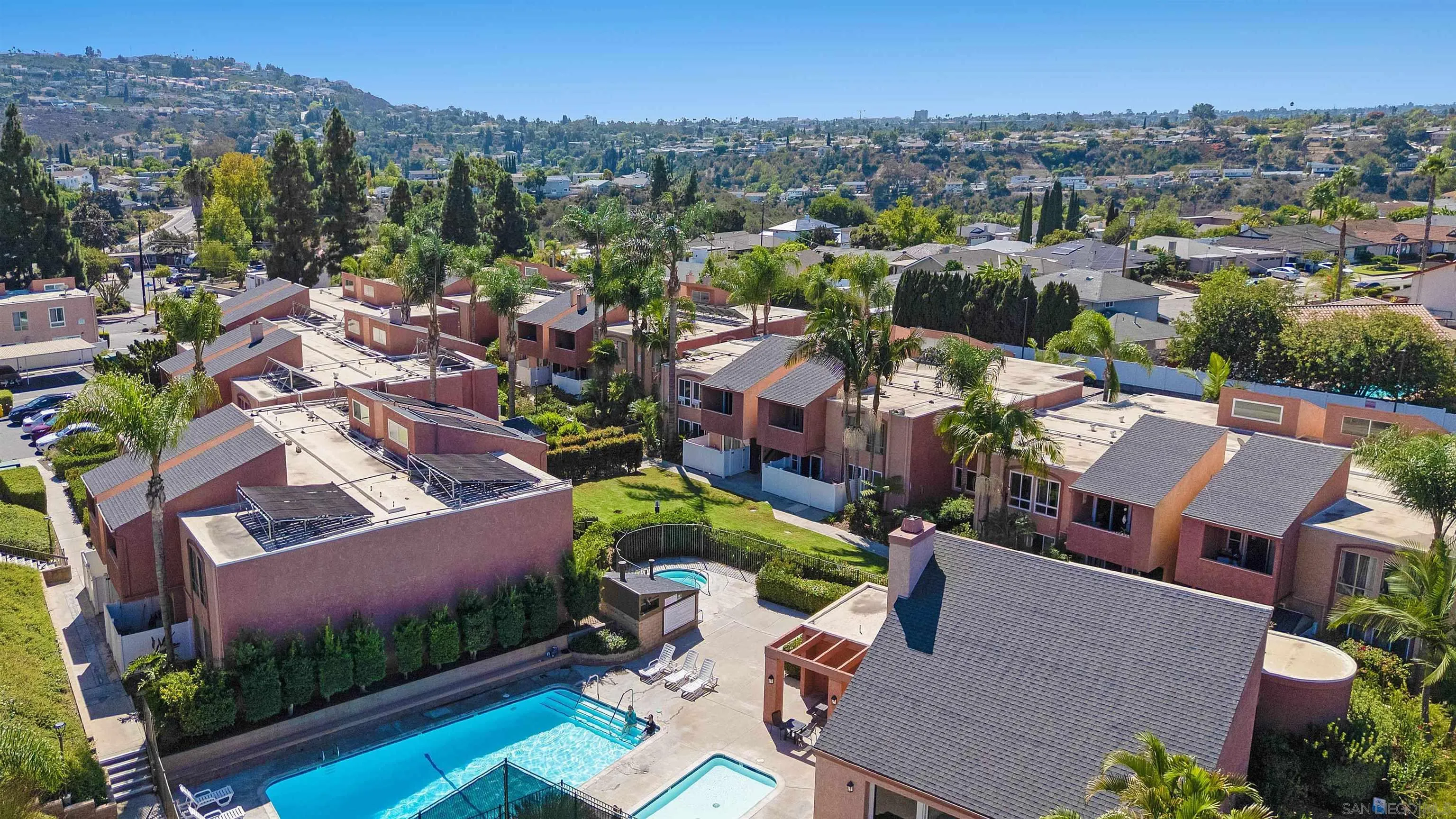 https://cdn.realtyfeed.com/cdn/127/250040708/f53cd41e5c6f1d8a083b5b306a645c6a.webp