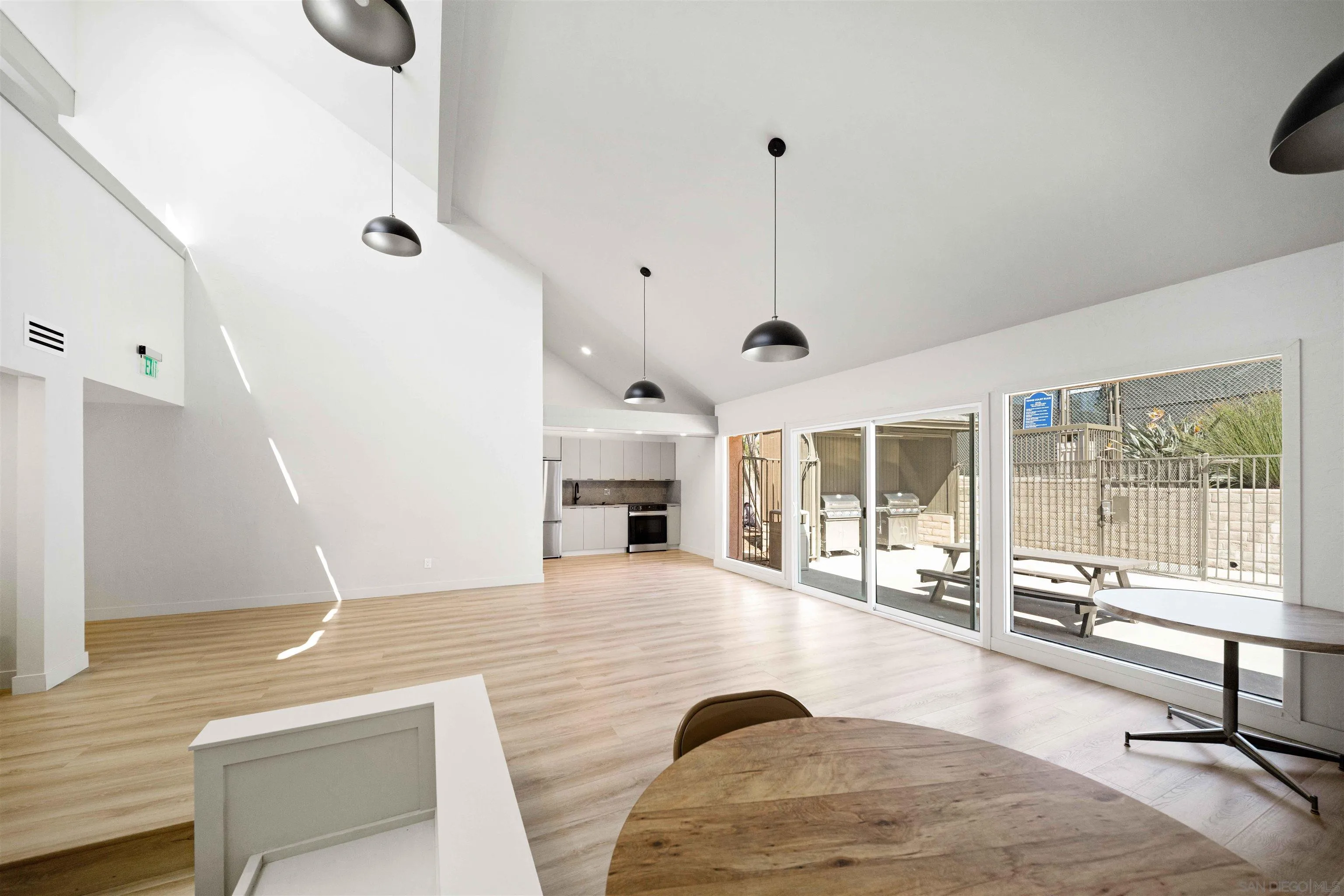 https://cdn.realtyfeed.com/cdn/127/250040708/ffbb306db6c86d905642b39e215733e2.webp