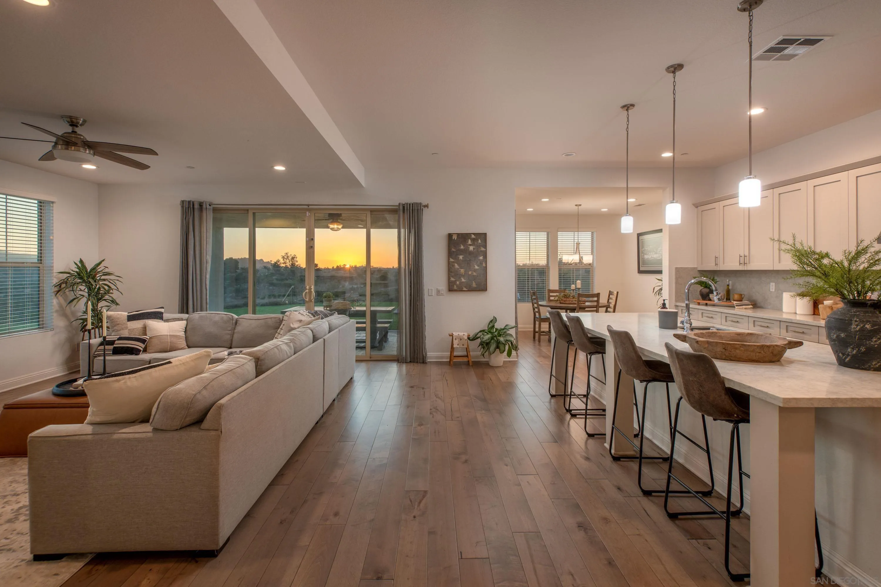 https://cdn.realtyfeed.com/cdn/127/250040709/2f3f0957d80c084c24252fabd5bdb44a.webp