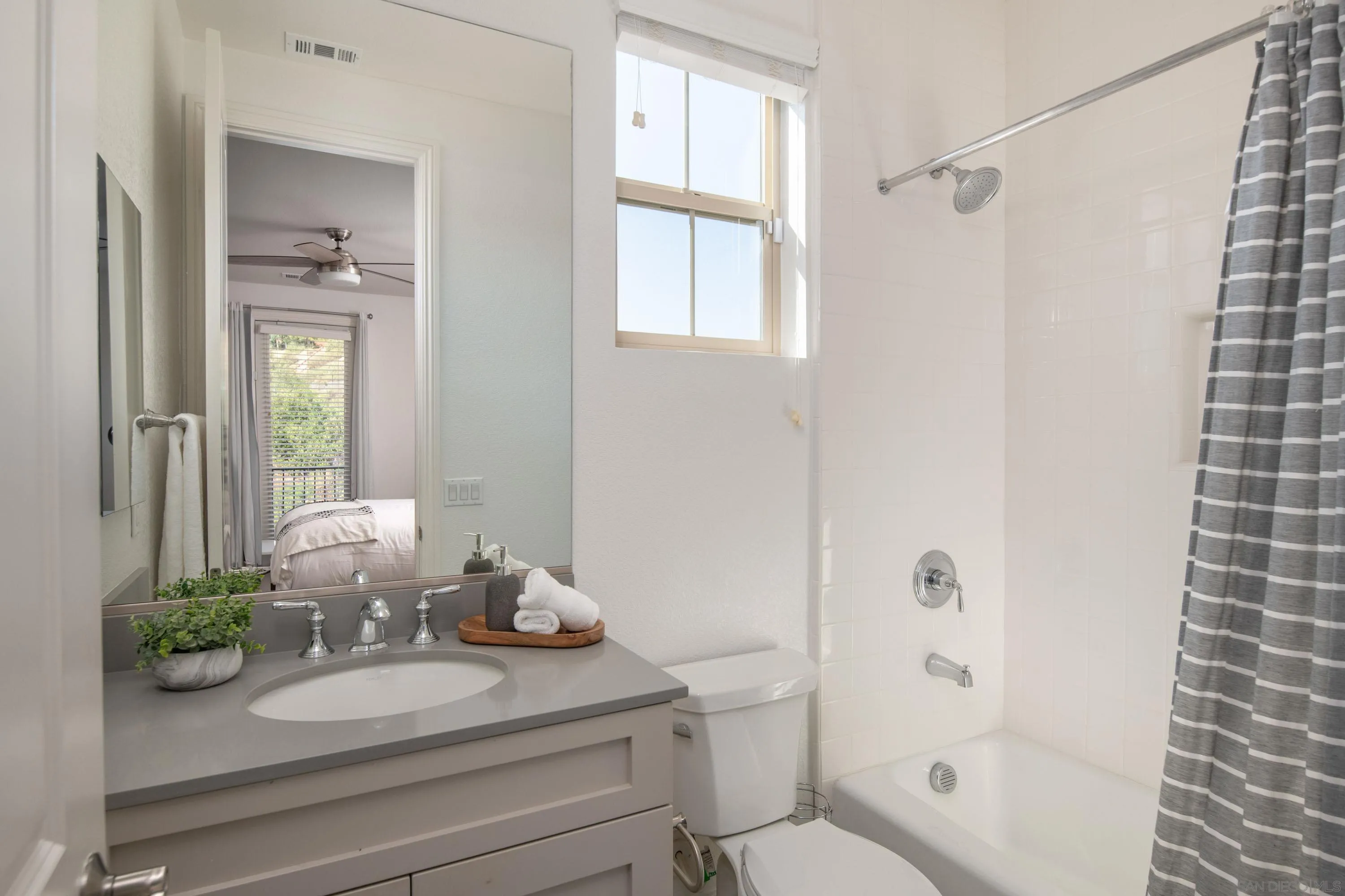 https://cdn.realtyfeed.com/cdn/127/250040709/4007c2cac615466a7b45ad163e2c4c1e.webp