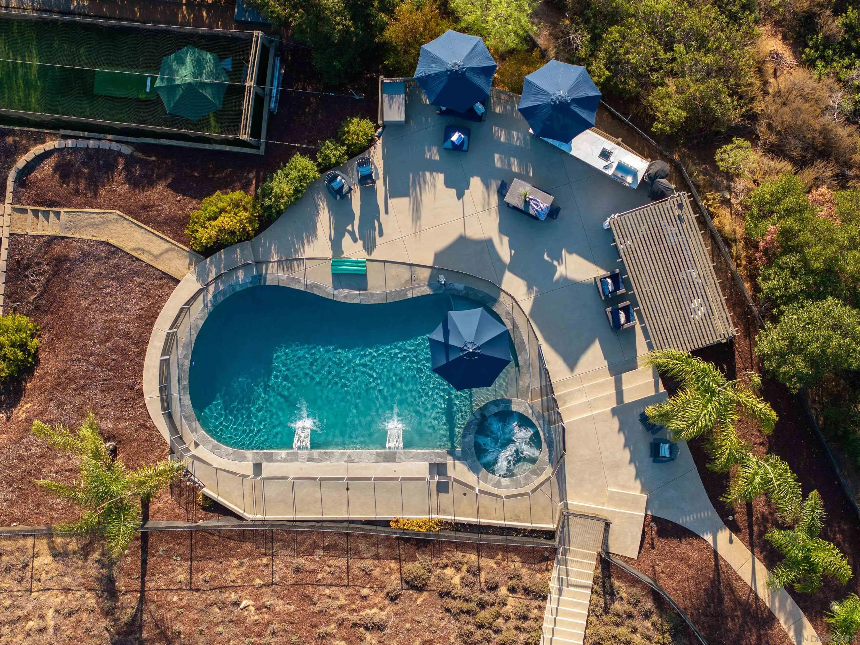 https://cdn.realtyfeed.com/cdn/127/250040709/918dbd9fab8ac5f1e98204d09aef9f11.webp