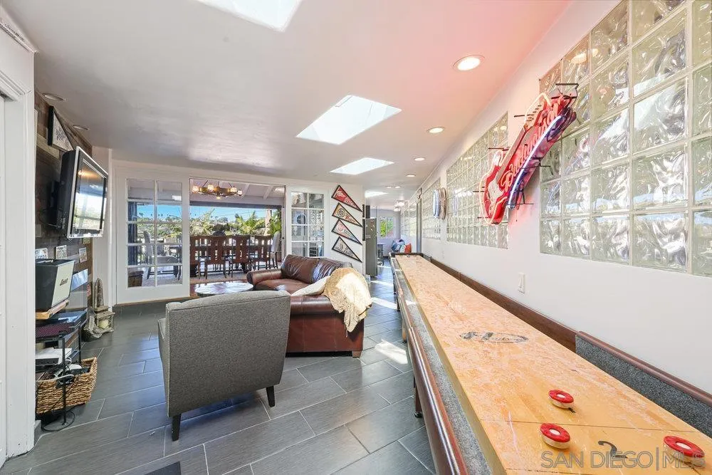 https://cdn.realtyfeed.com/cdn/127/250040713/39bb145ebe9a15578ec6c9d8e8076218.webp