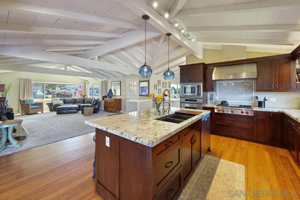 https://cdn.realtyfeed.com/cdn/127/250040713/80e9be941bac05011a3b6f7886b0c82a.webp