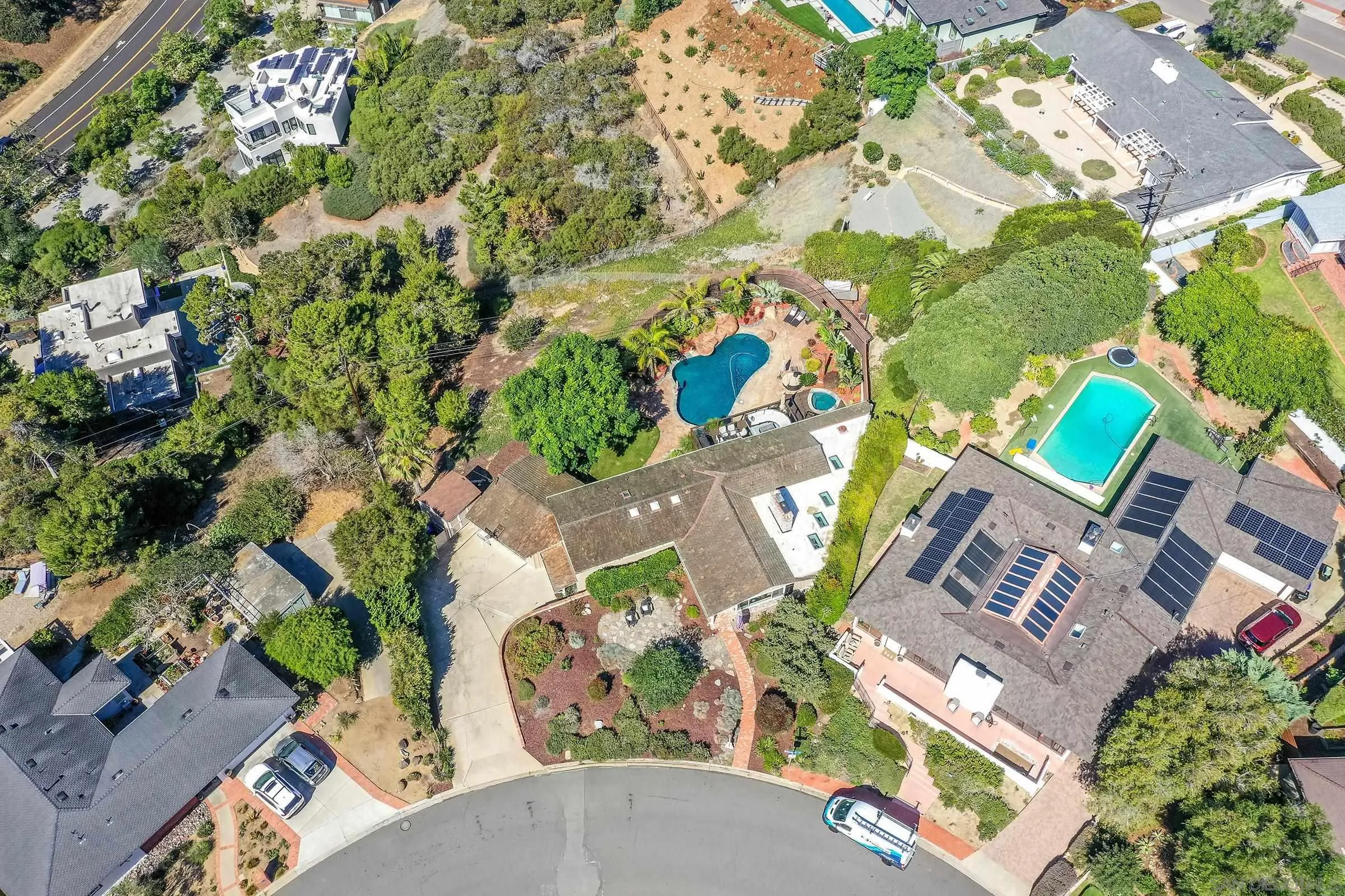 https://cdn.realtyfeed.com/cdn/127/250040713/a596d65aae137e7fd1ddca8227823da6.webp