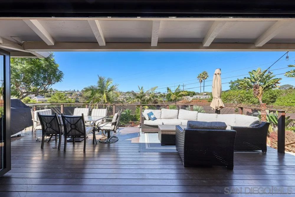 https://cdn.realtyfeed.com/cdn/127/250040713/c07111b4aa3b754f1c007569d1d1b450.webp