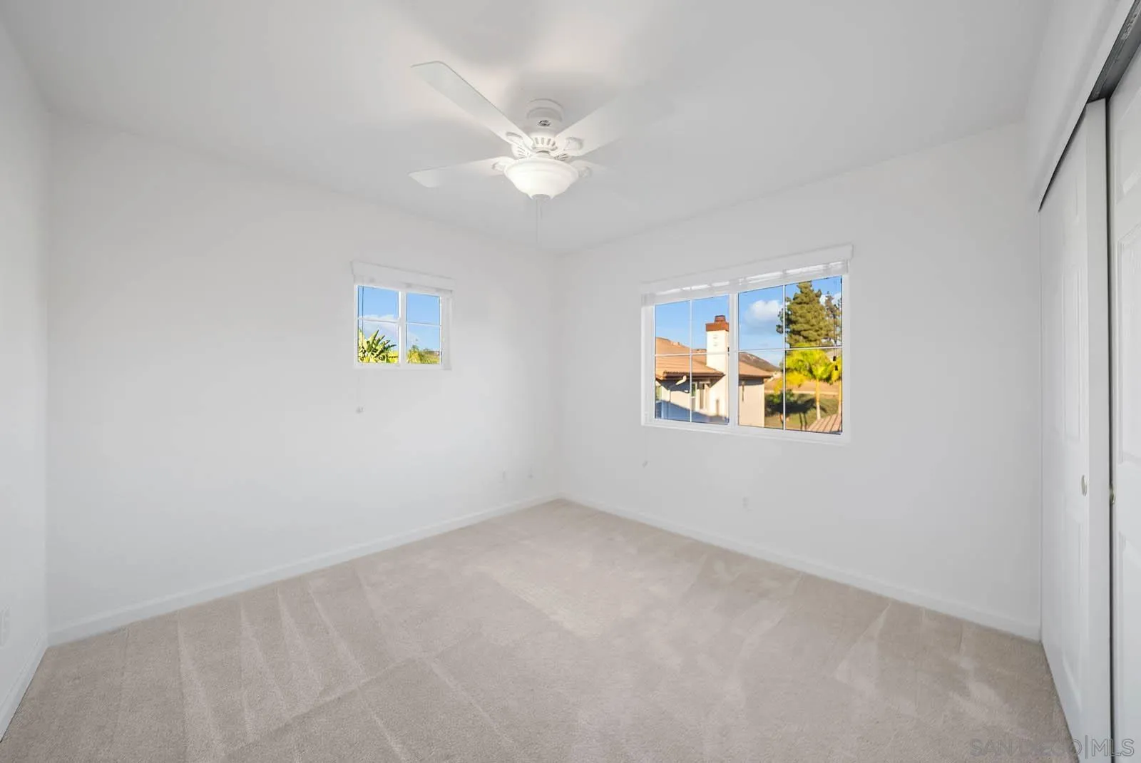 https://cdn.realtyfeed.com/cdn/127/250040716/8d6580a6aeef09a04a7a83ebde270fac.webp