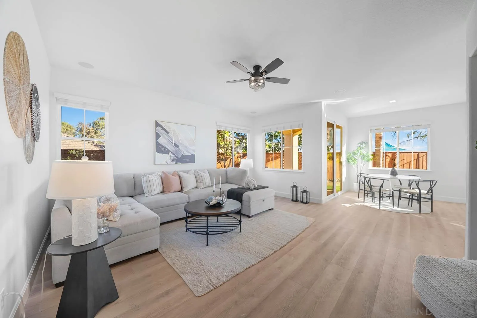 https://cdn.realtyfeed.com/cdn/127/250040716/f90d27233a8a590f9f0c5d6ead51bd18.webp
