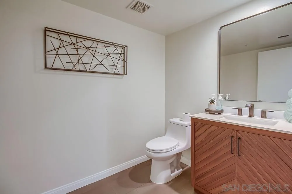 https://cdn.realtyfeed.com/cdn/127/250040717/38cc08975f9a9f4a72b5168b4a1264bd.webp