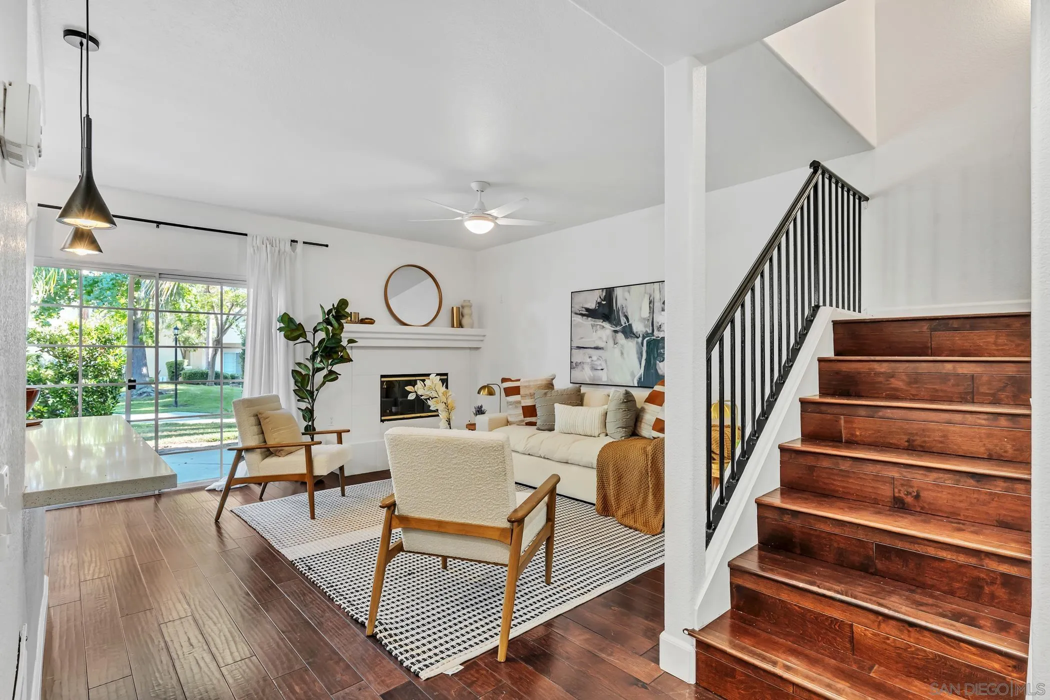 Photo #2: 250040720 Listing 