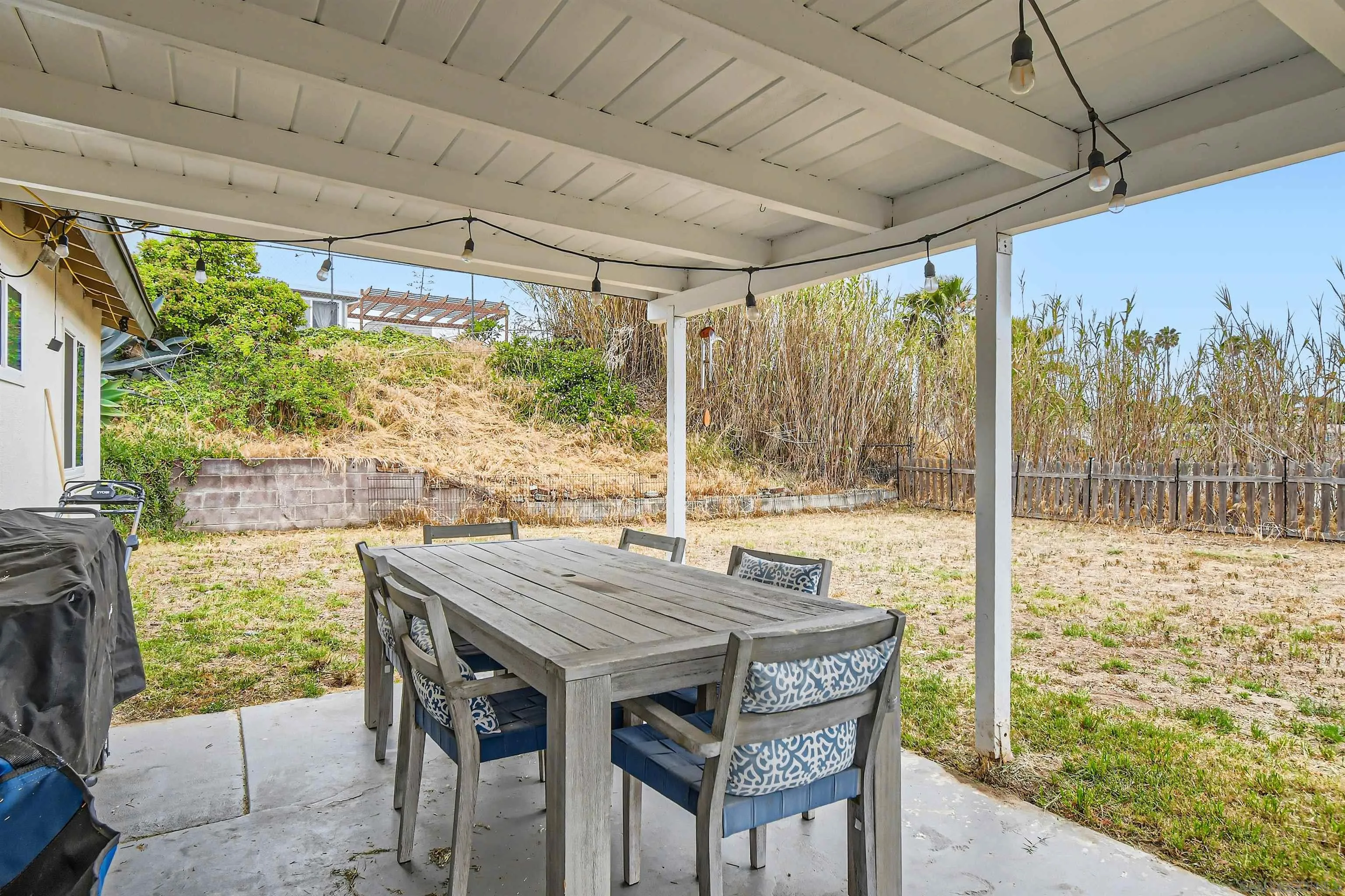 https://cdn.realtyfeed.com/cdn/127/250040728/bf7b6f4628cf3995c974310c1034495f.webp