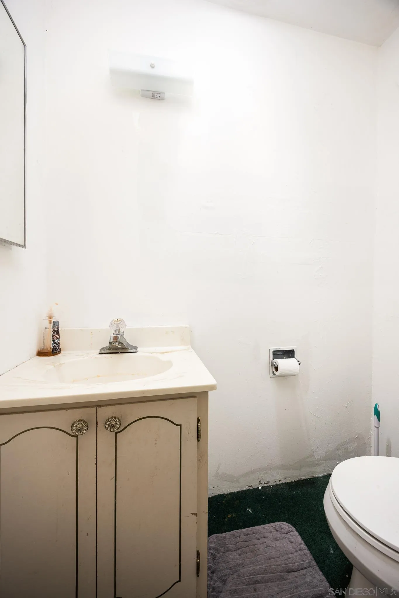 https://cdn.realtyfeed.com/cdn/127/250040729/f30d4620efd453f3b5d2420f99368dd0.webp
