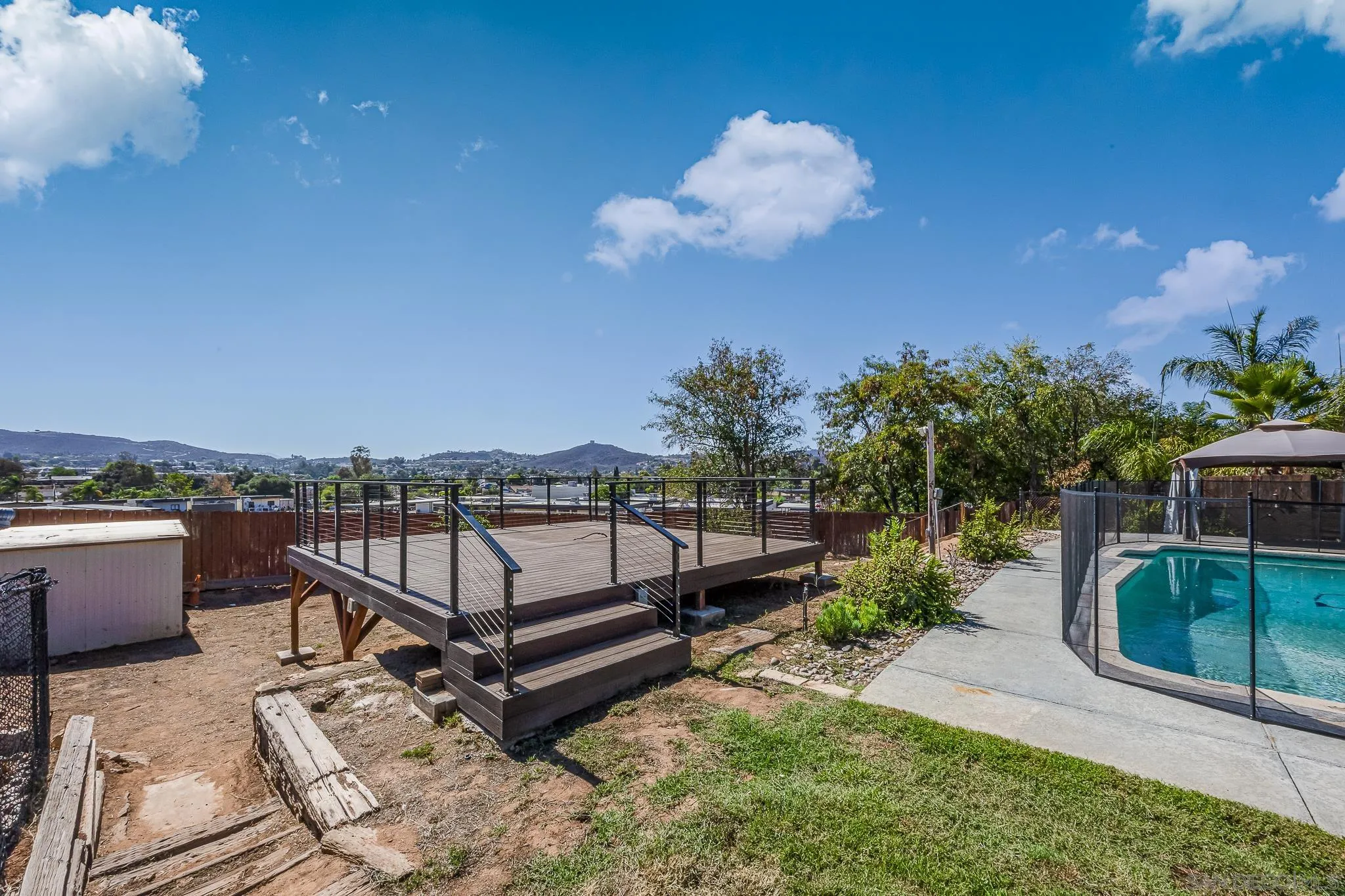 https://cdn.realtyfeed.com/cdn/127/250040734/8b9d8e5f4b05d3b6b821791728fff86f.webp