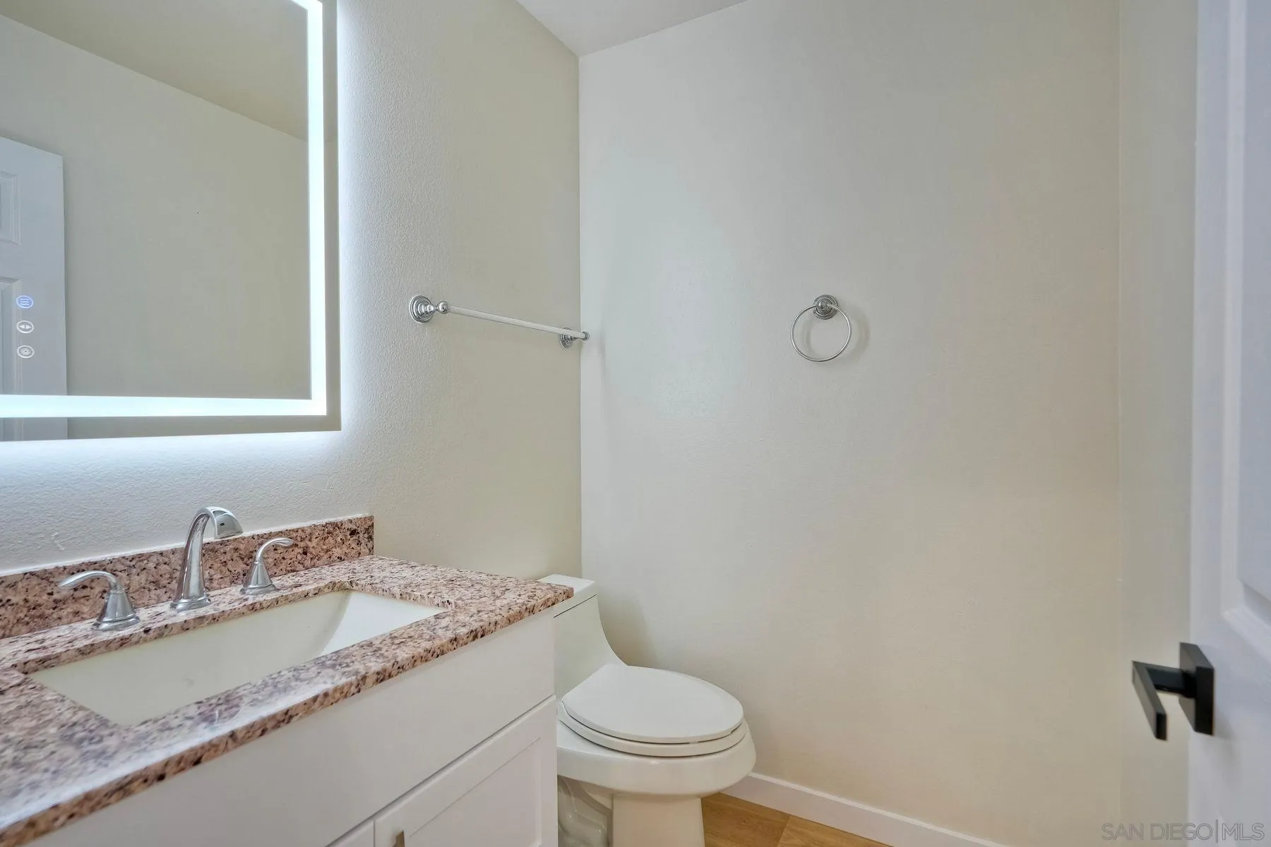 Photo #11: 250040741 Listing: Photo #11