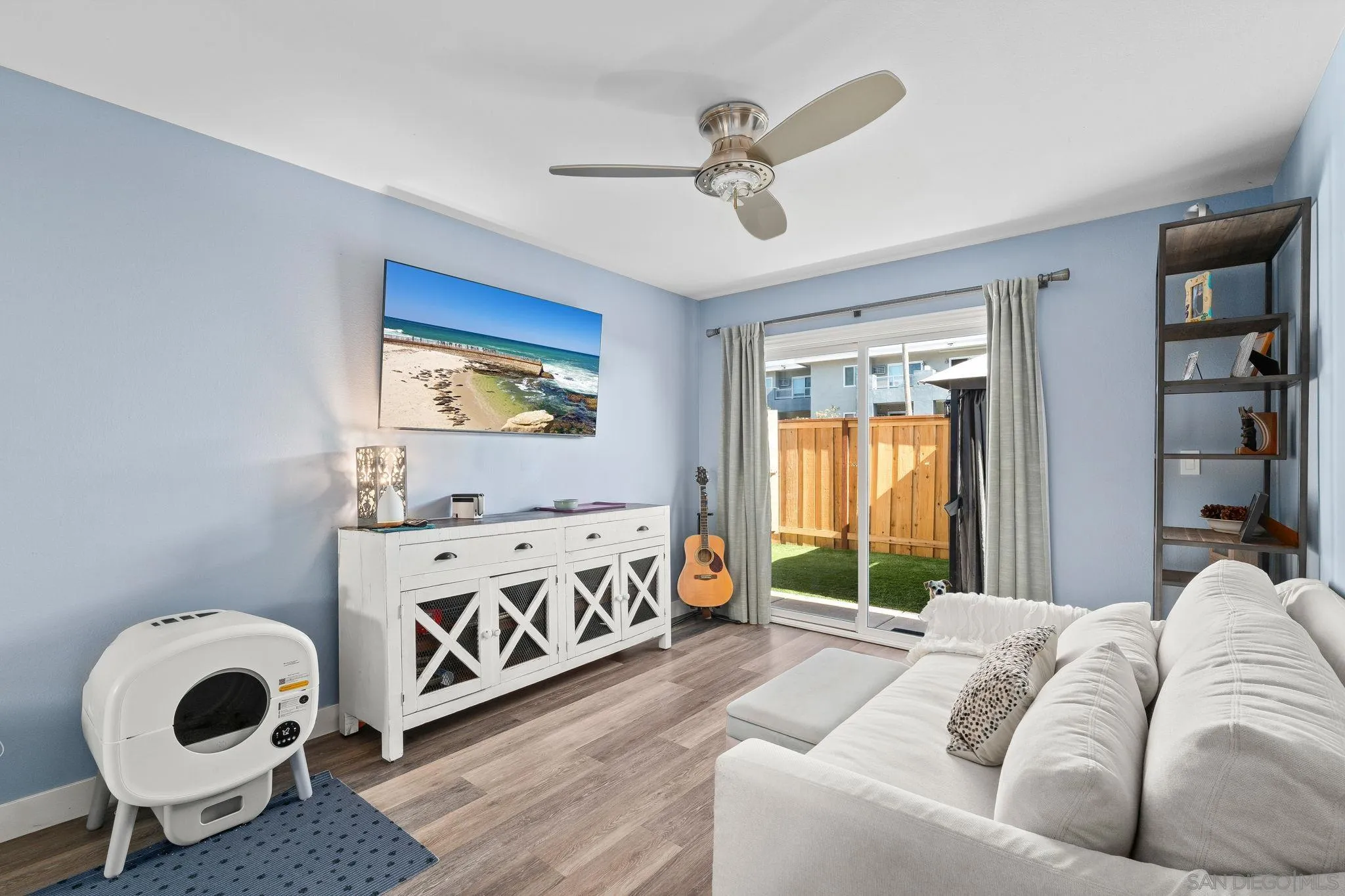 https://cdn.realtyfeed.com/cdn/127/250040745/e94f534f15e7466b17fc1f3993ff3272.webp