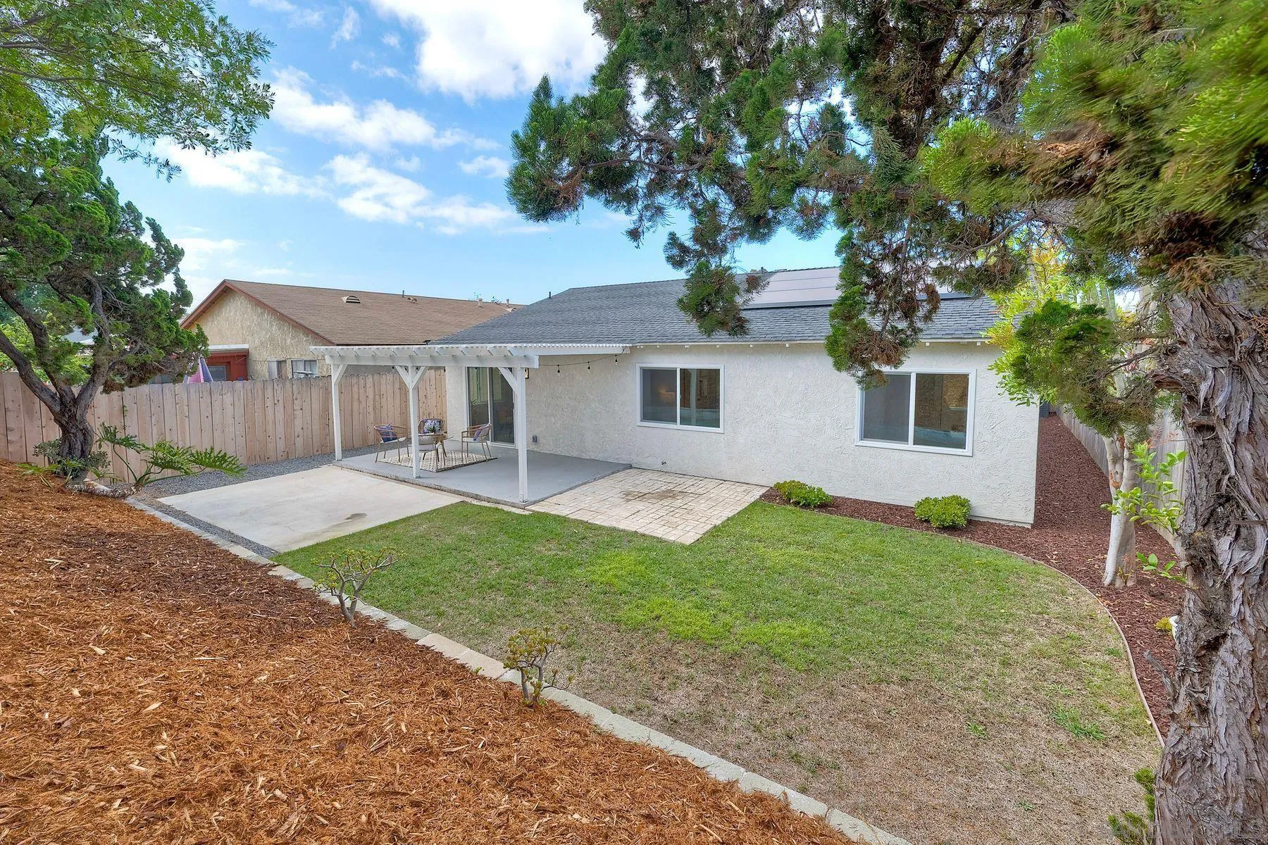 https://cdn.realtyfeed.com/cdn/127/250040746/0e7ca09debe85f6d16fa54d59fa0a476.webp